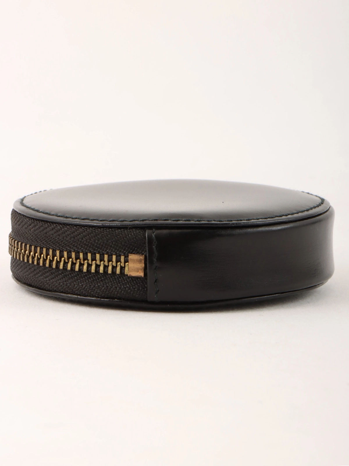 ロゴプレートラウンドコインケース ブラック