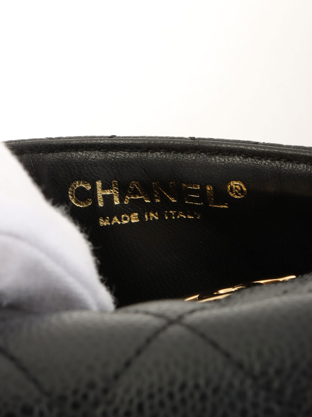 2005年頃製 キャビアスキンイーストウェストチェーンバッグ ブラック