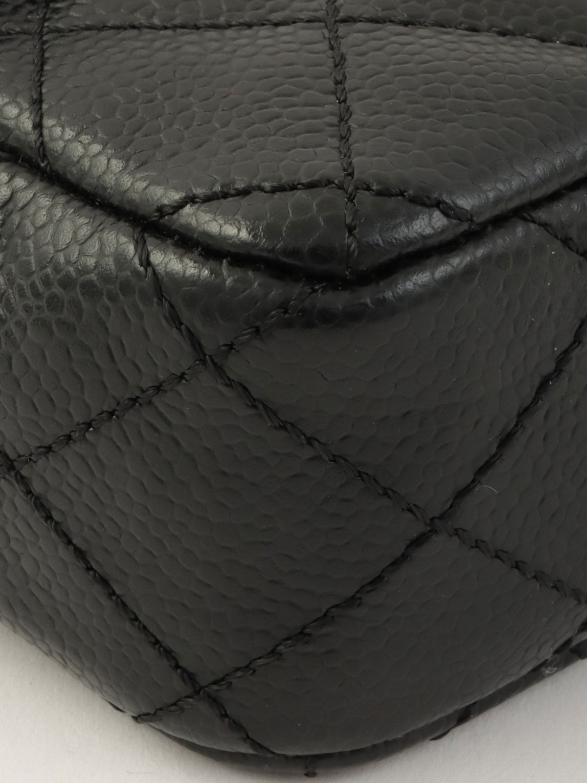 2005年頃製 キャビアスキンイーストウェストチェーンバッグ ブラック