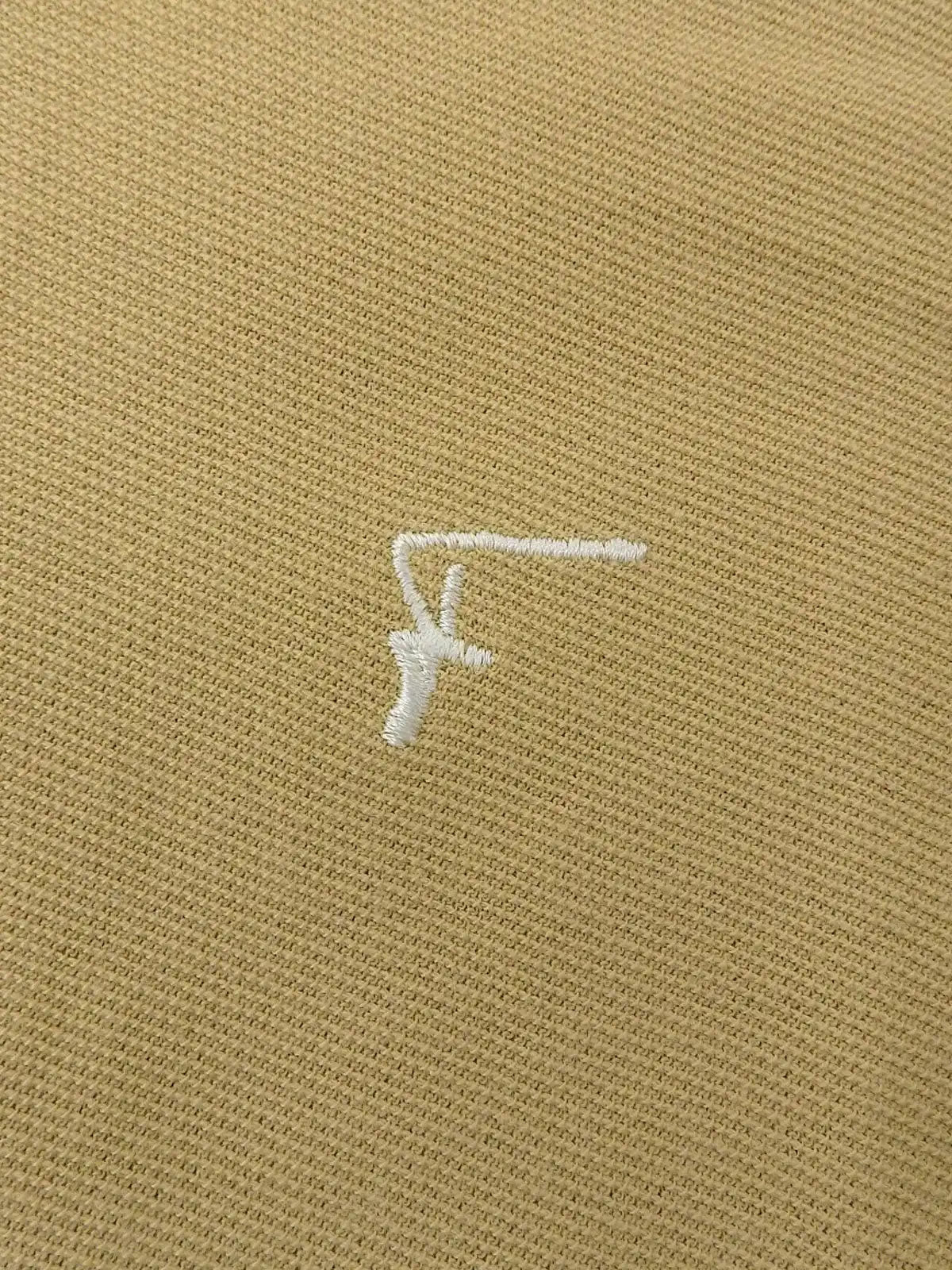 ロゴ刺繍ポロシャツ　ベージュ