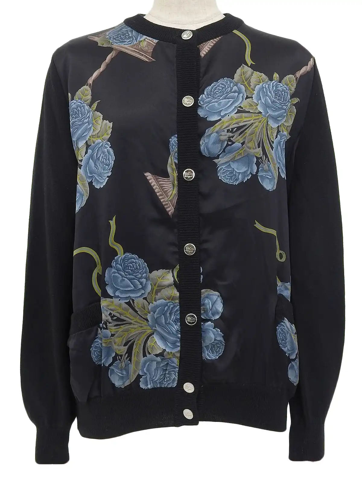 Silk knit combination flower pattern ensemble in black/blue