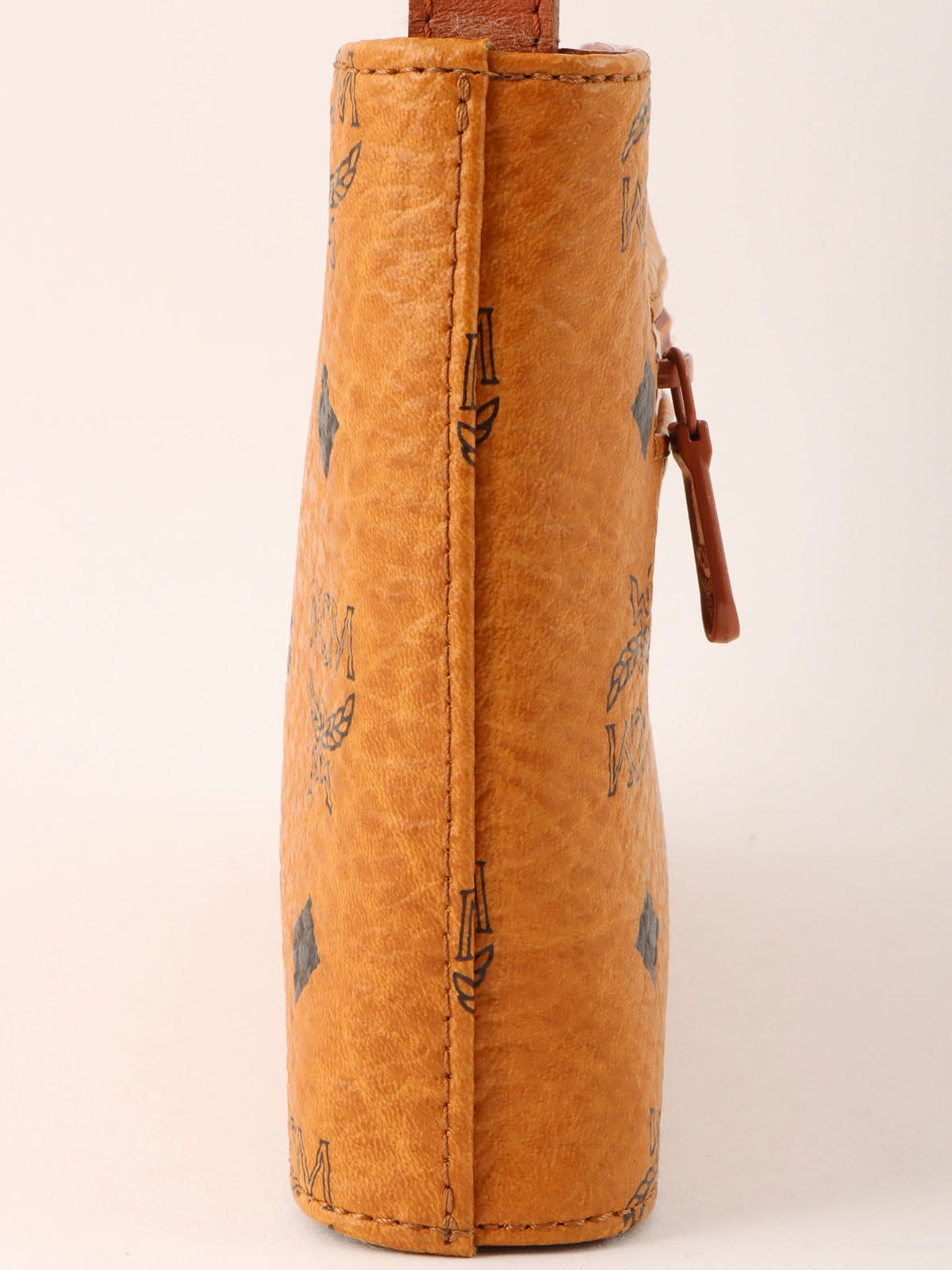 标志图案肩背包 驼色