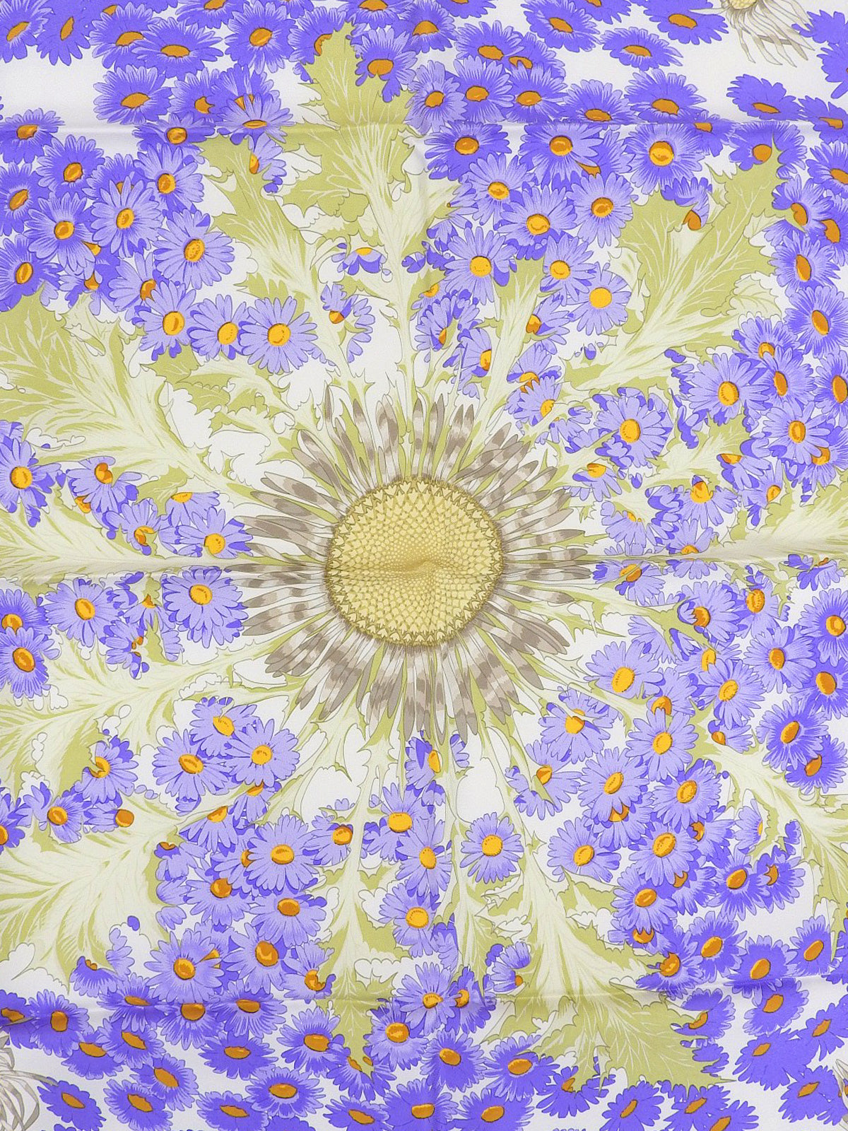カレ90　FLEURS et CARLINESパターンスカーフ　ホワイト/マルチ
