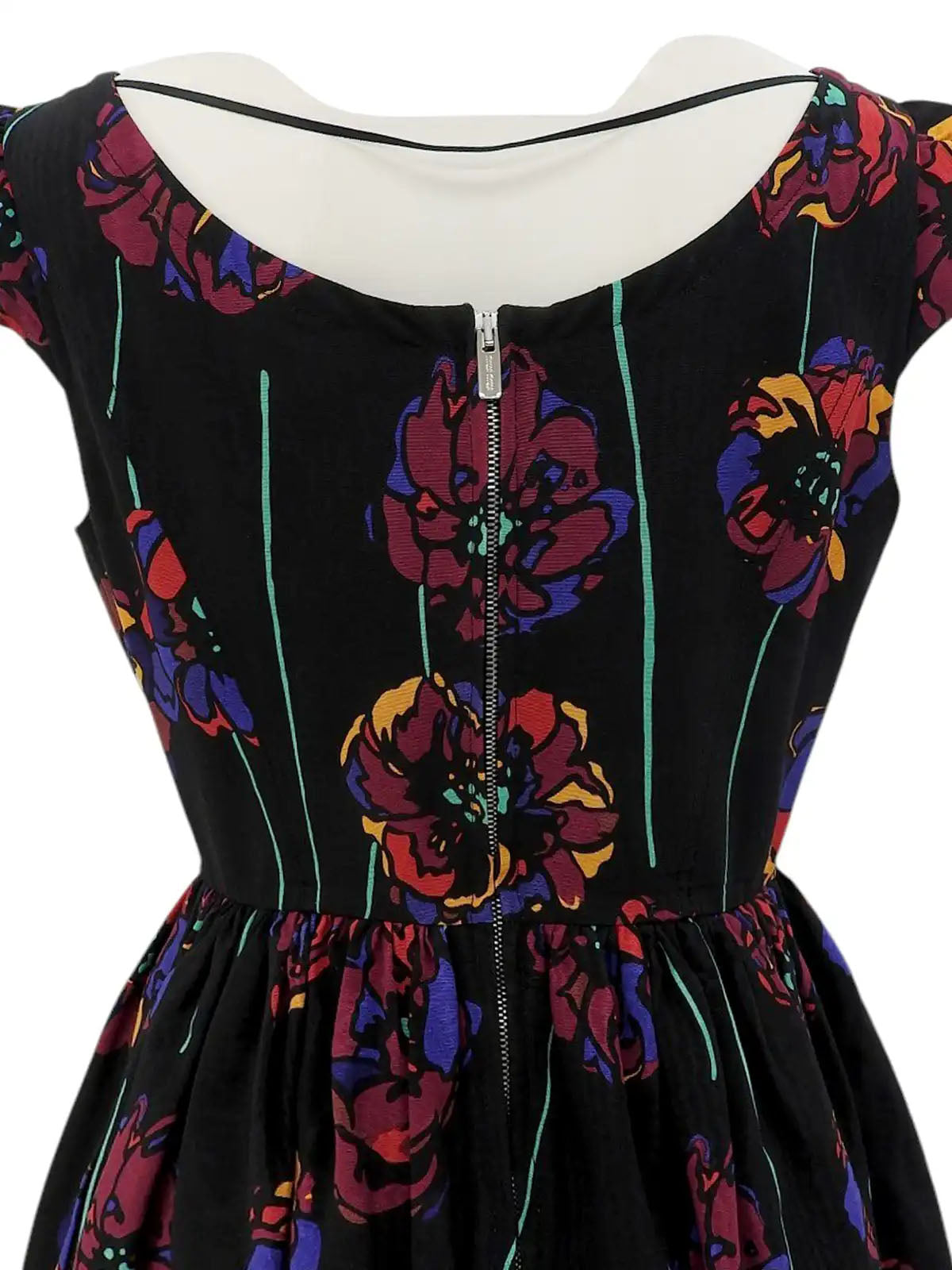 フラワーパターンノースリーブワンピース ブラック/マルチ