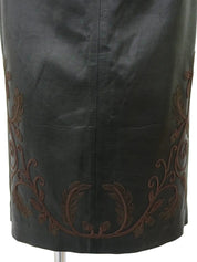 レザーリーフ刺繍タイトスカート　ブラック