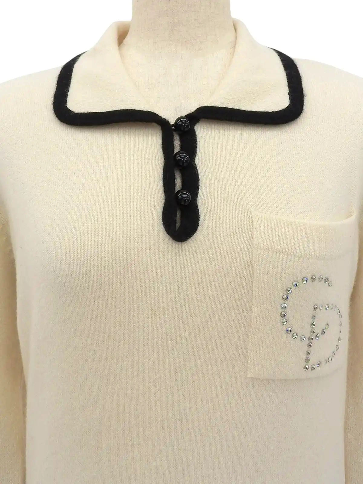 Two-tone rhinestone logo long sleeve knit top in ivory/black