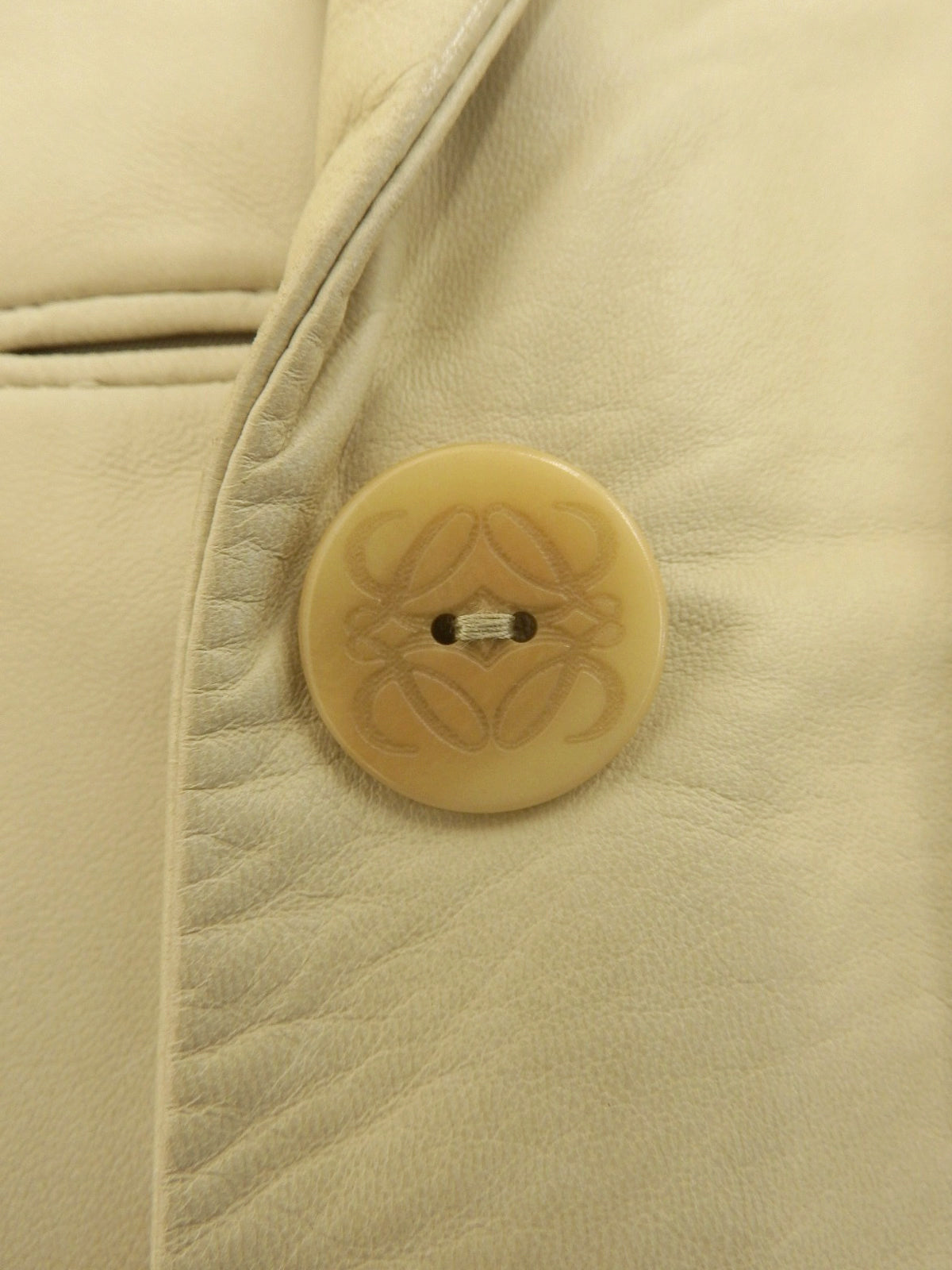 象牙色皮革Anagram纽扣夹克