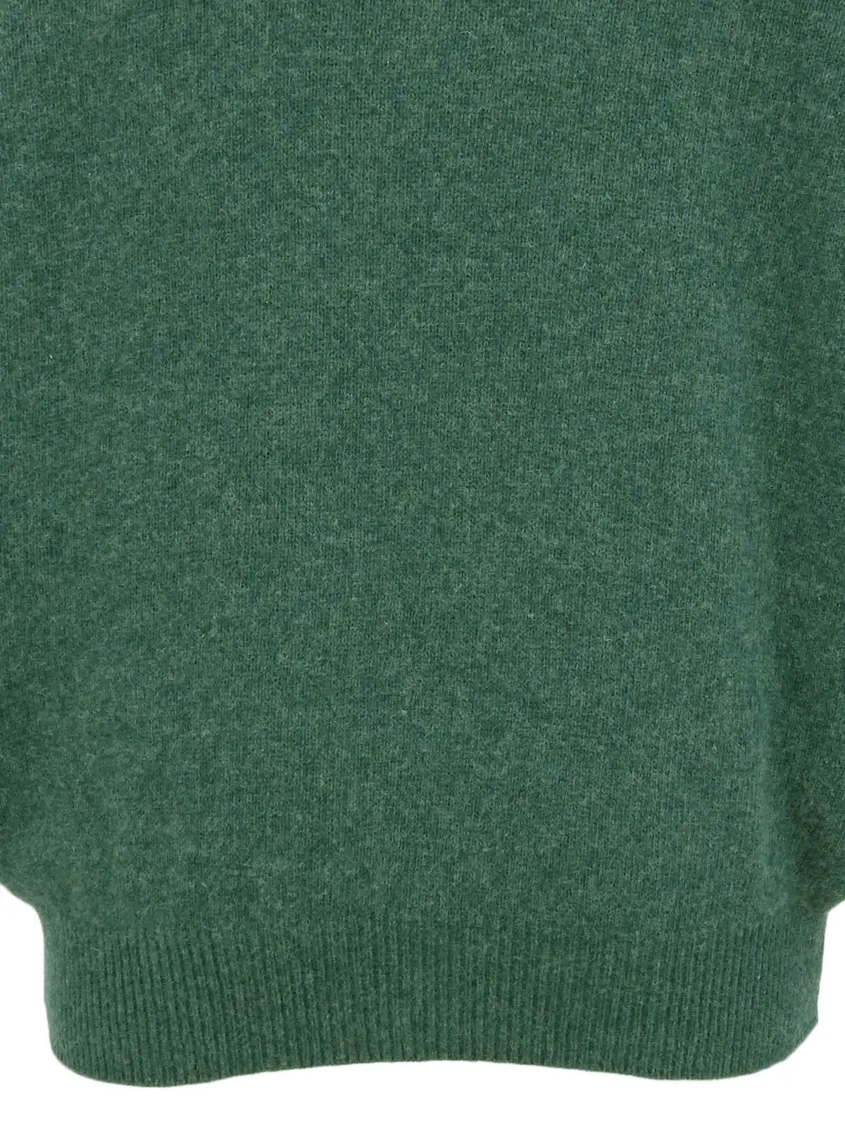 Green wool houndstooth pattern long sleeve knit top