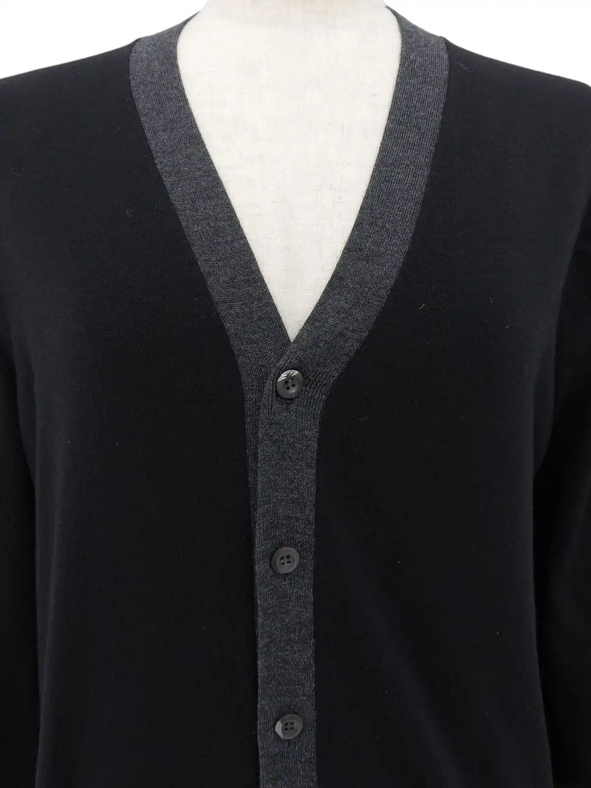 Two-tone wool cardigan in black/gray