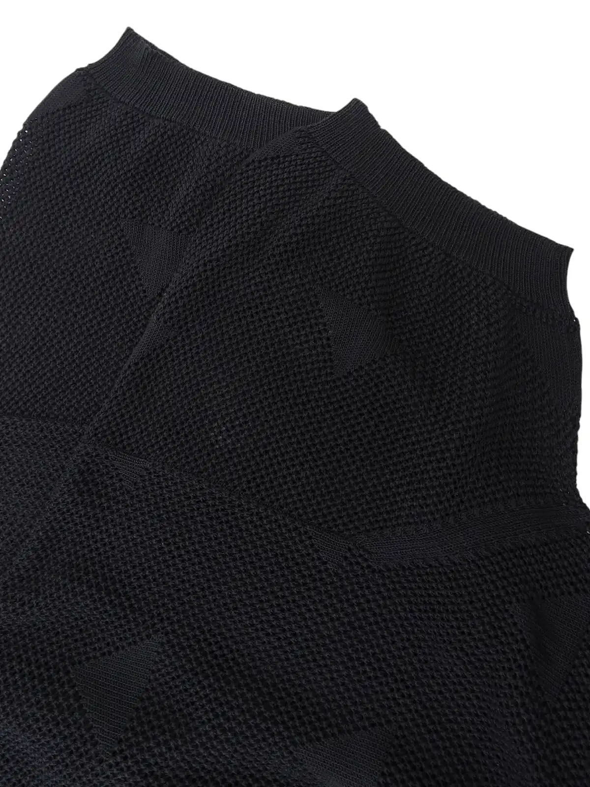 Mesh Triangle Pattern Top in Black