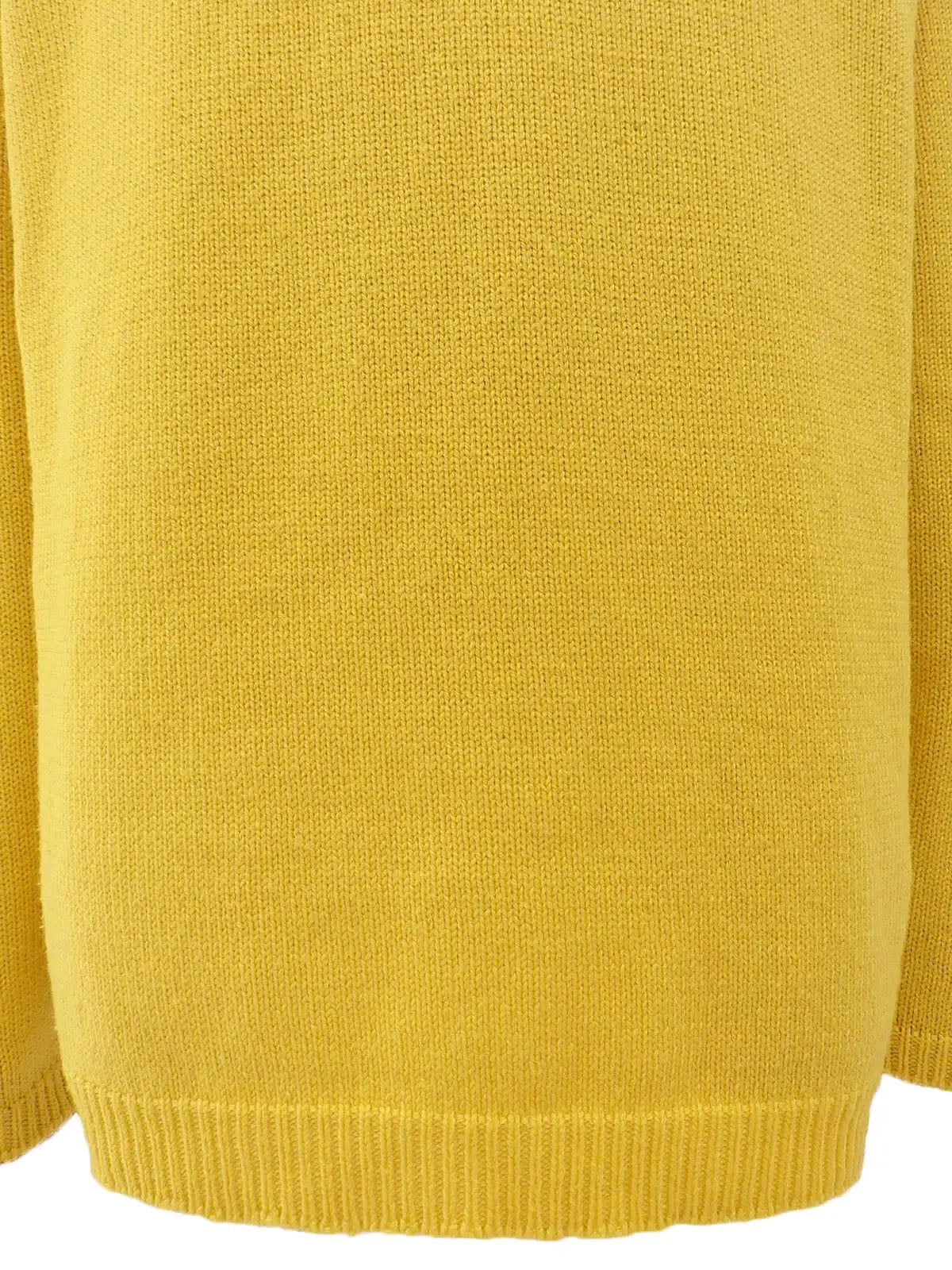 ウールロゴ刺繍ロングスリーブニットセーター　イエロー