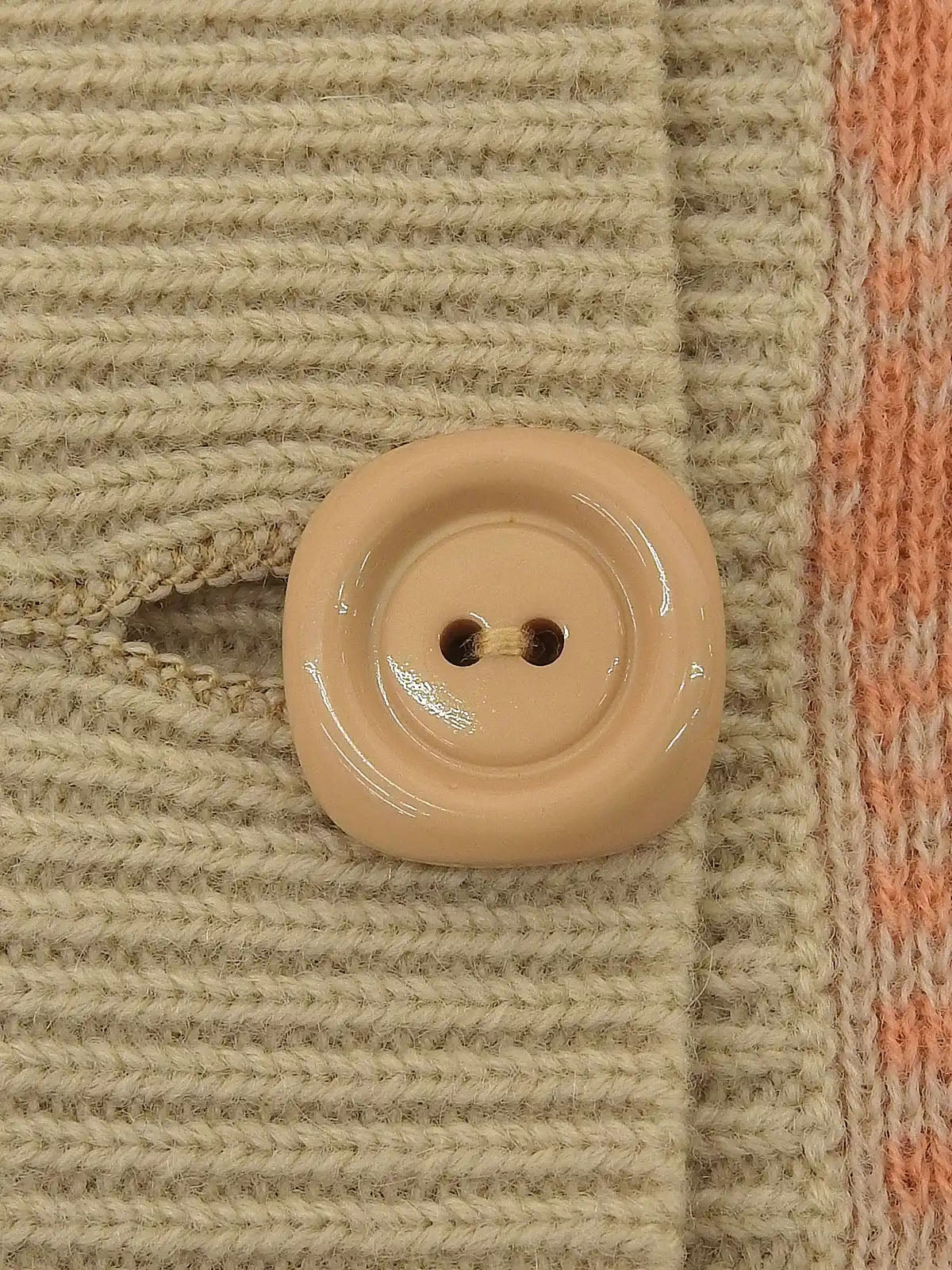 ウール長袖カーディガン ベージュ/サーモンピンク