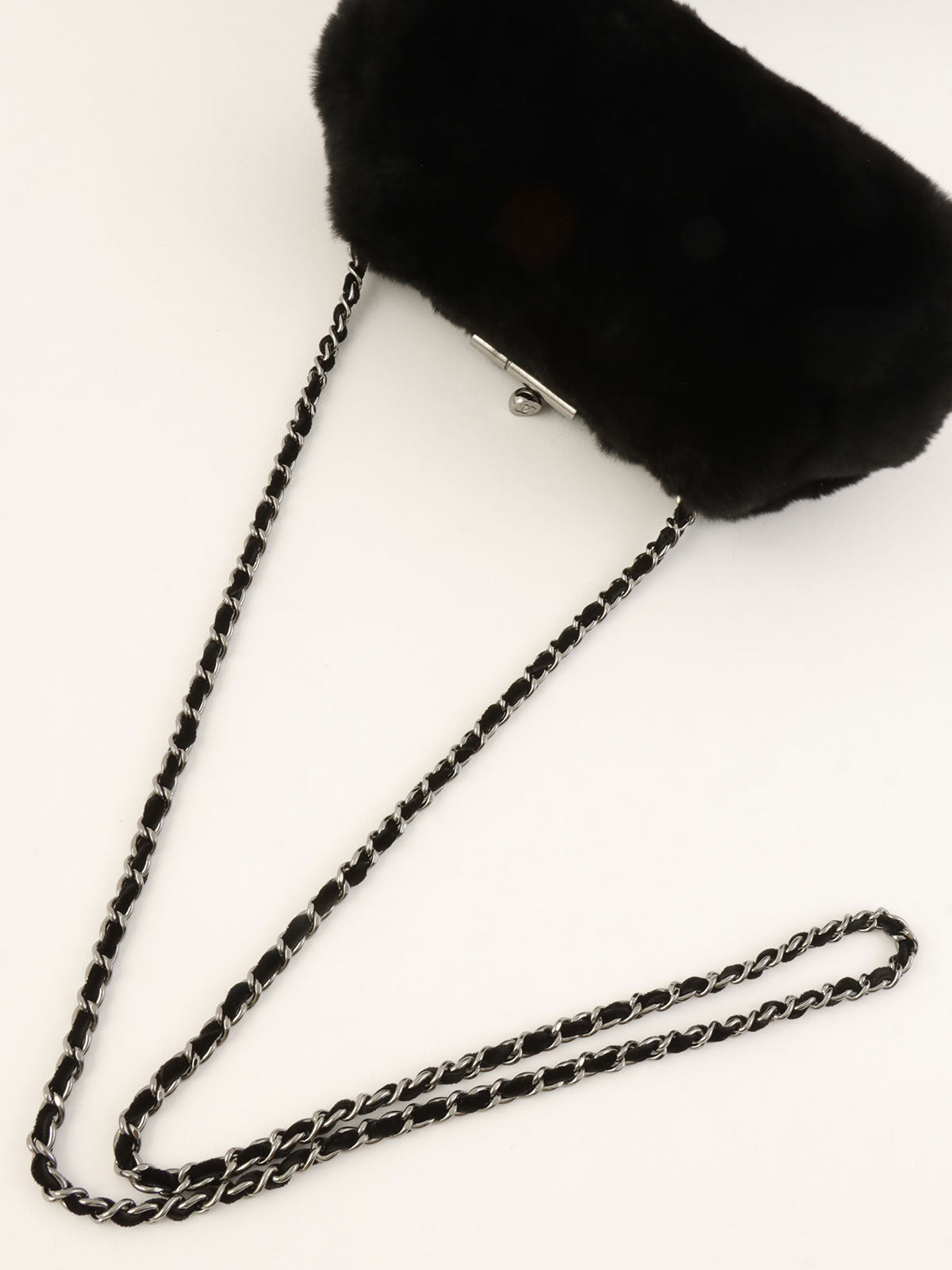 2004 Fur Clasp Chain Shoulder Bag Black