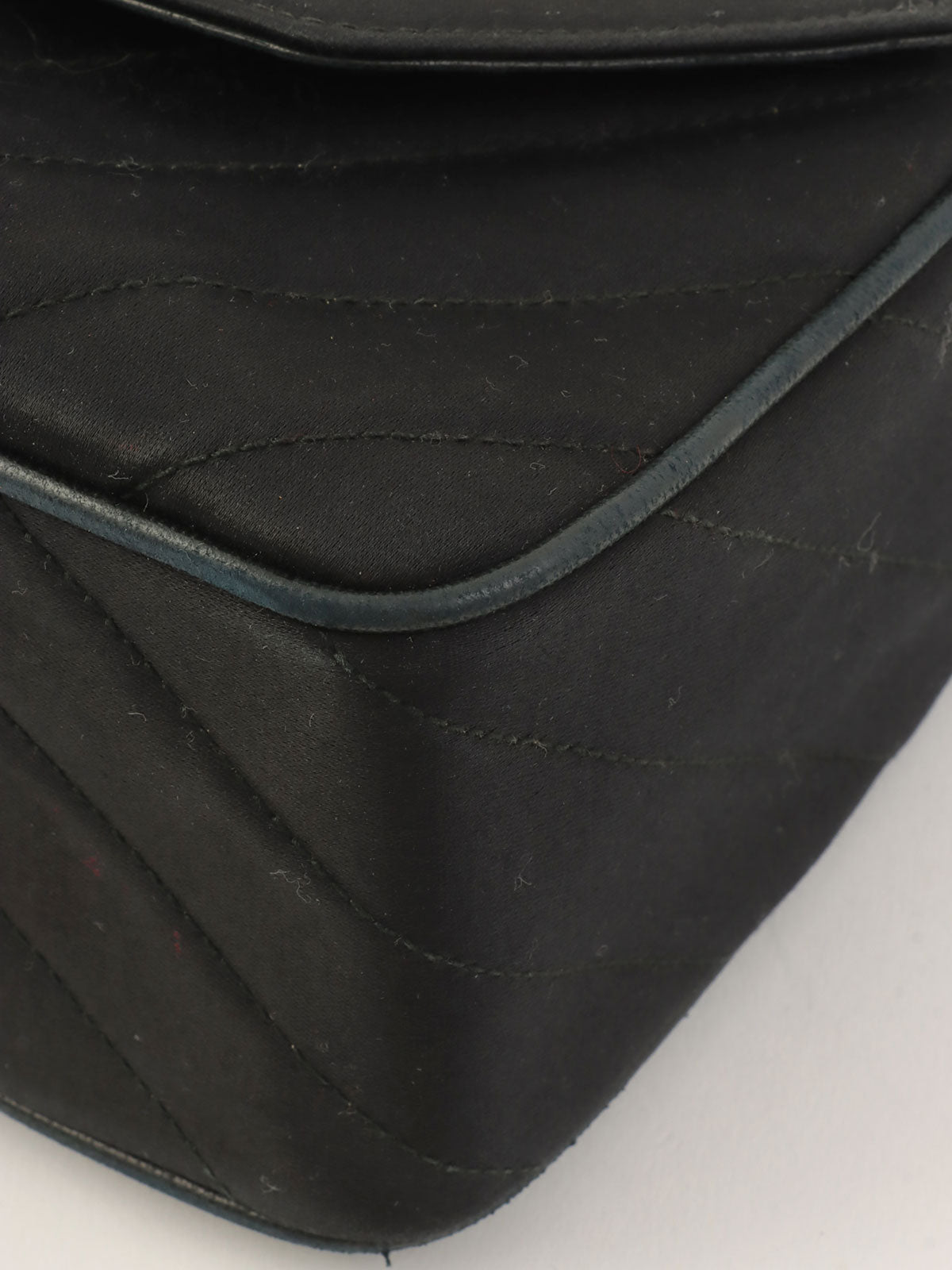 1992年製 サテンCCターンロックフリンジチェーンショルダーバッグ ブラック