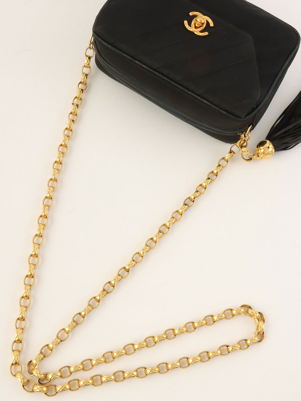 1992年製 サテンCCターンロックフリンジチェーンショルダーバッグ ブラック