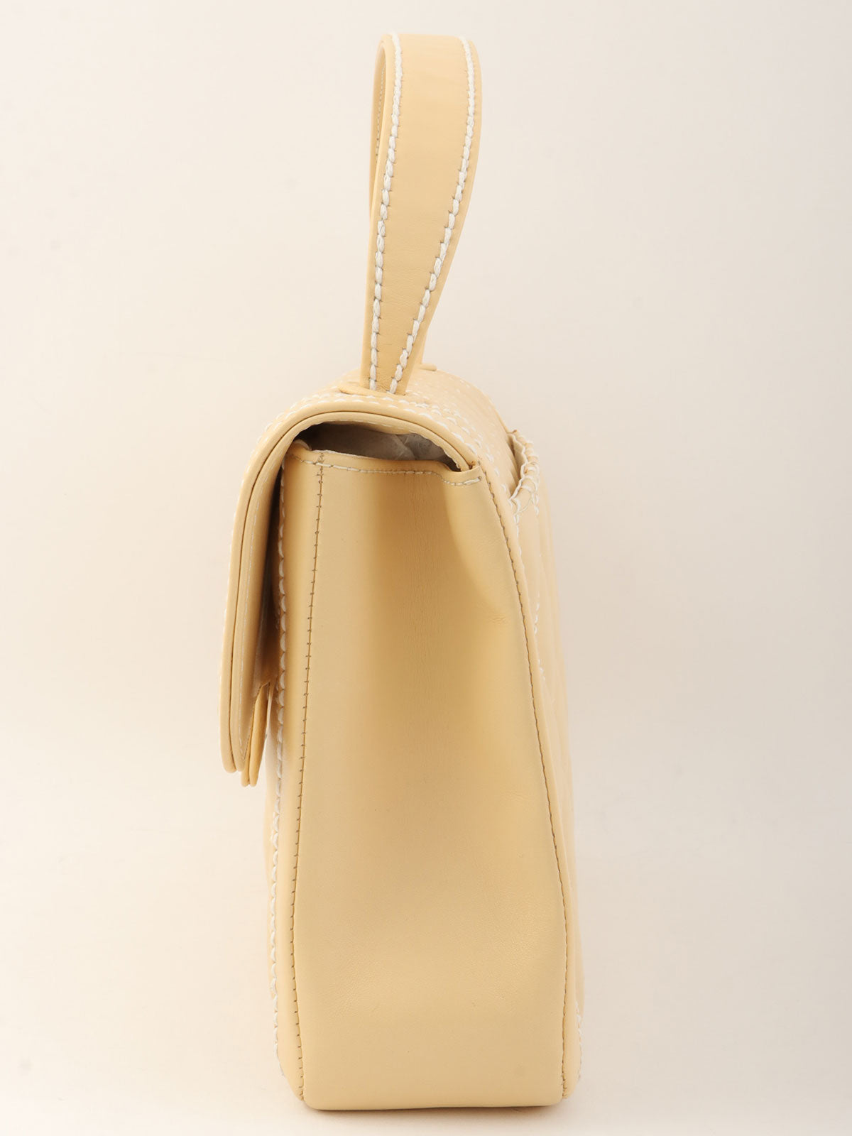 2004年頃製 クラシックフラップハンドバッグ イエロー