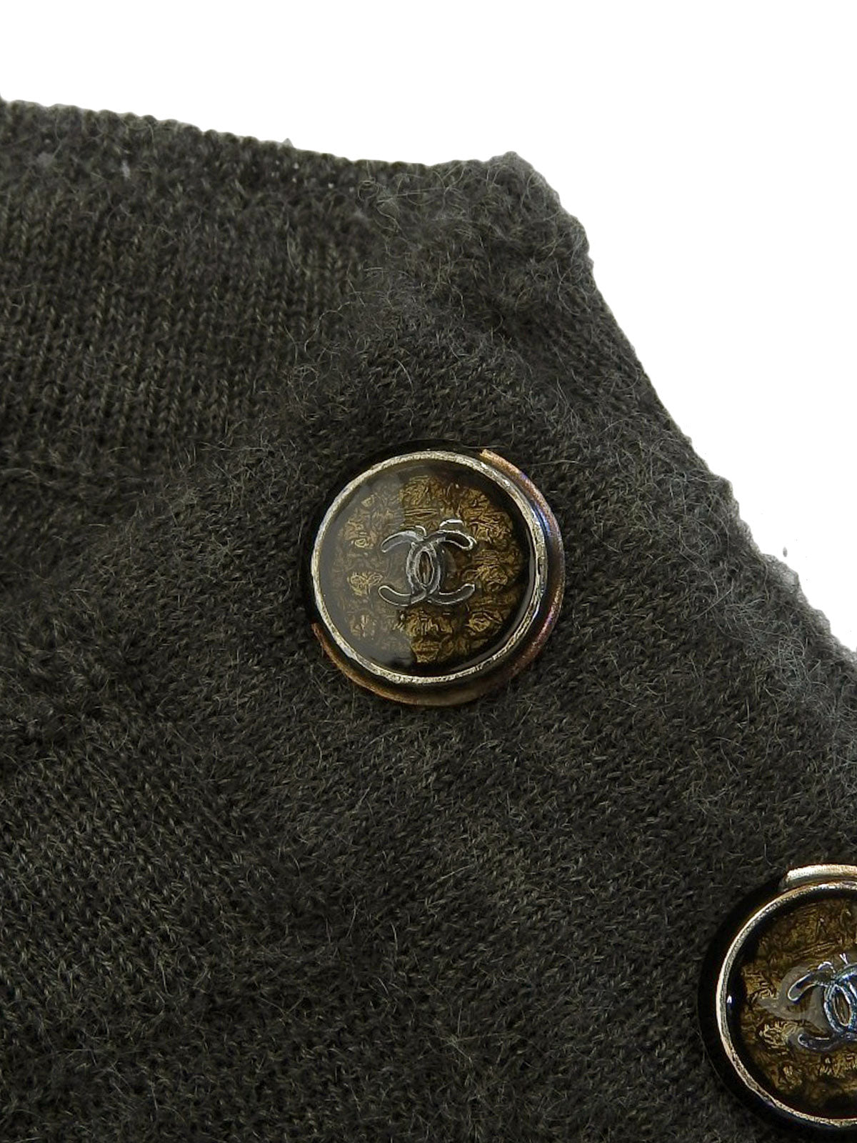 Cashmere CC mark button short sleeve knit in khaki gray