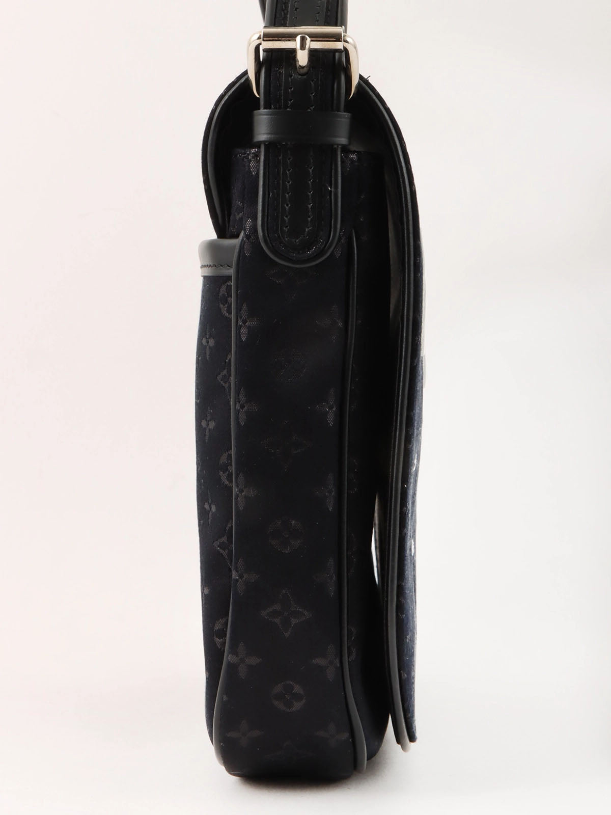 2002 Comte de Feu Musette Black