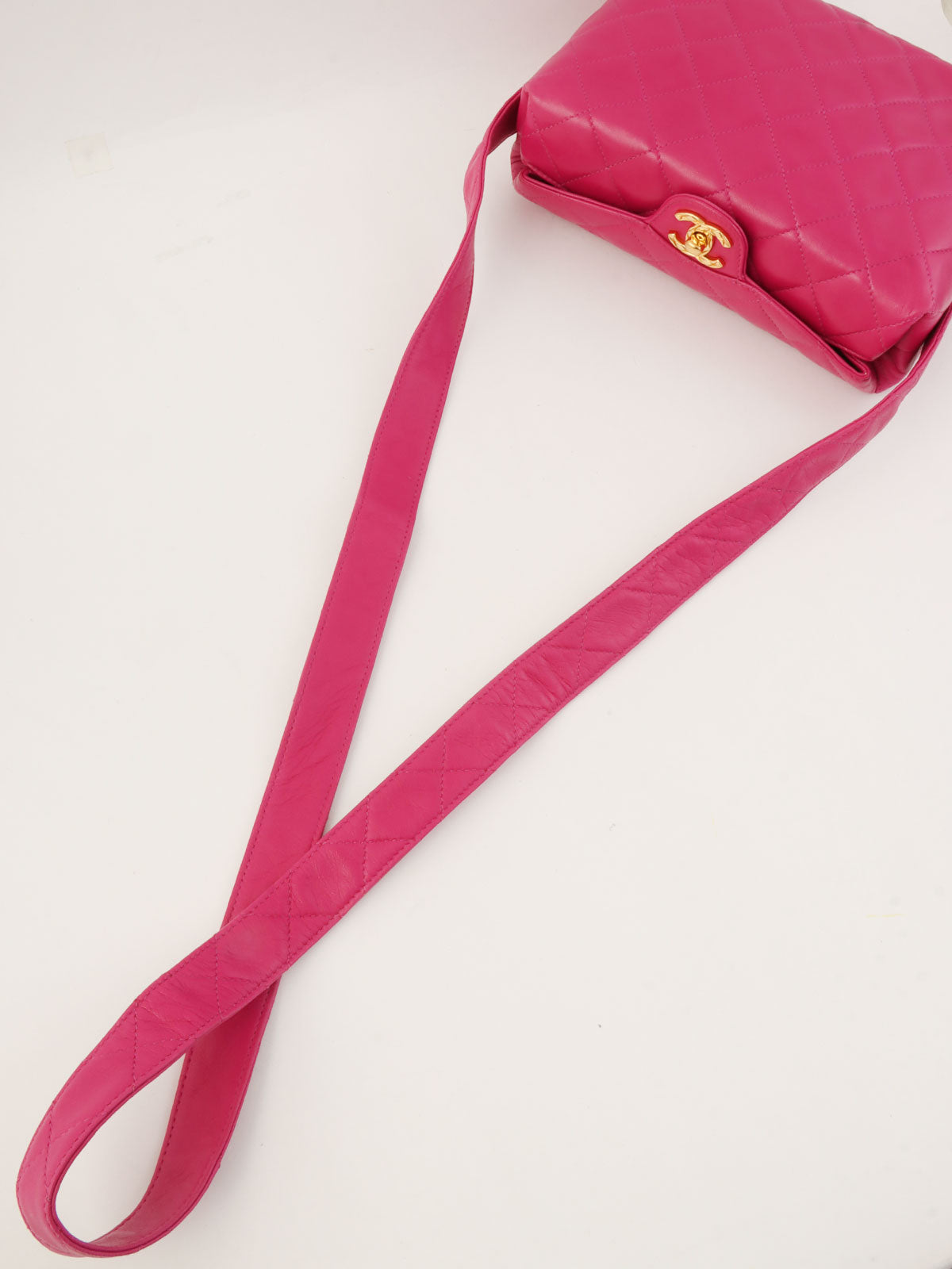 1992 Matelasse Stitch CC Turnlock Shoulder Bag in Fuchsia Pink