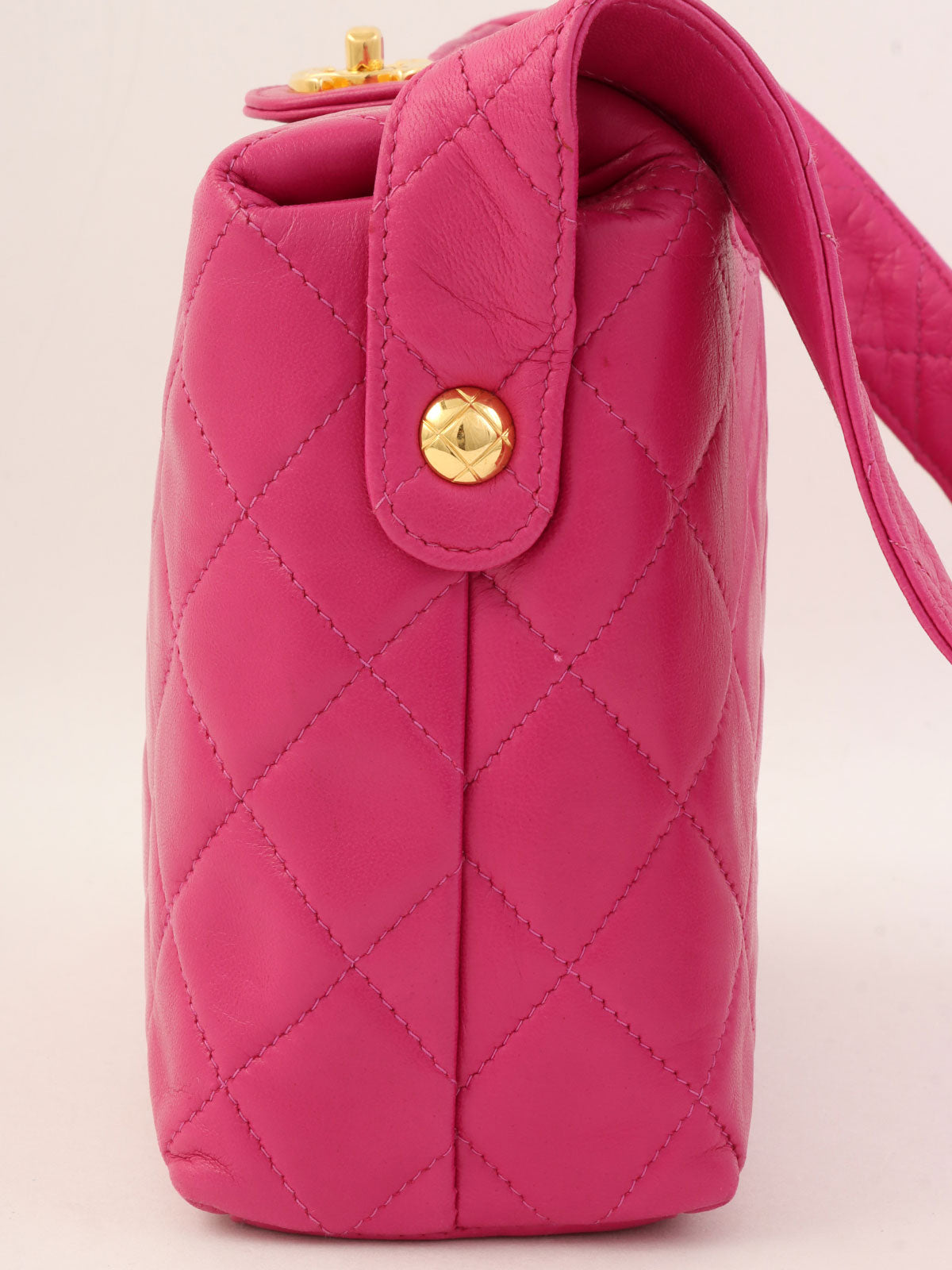1992 Matelasse Stitch CC Turnlock Shoulder Bag in Fuchsia Pink