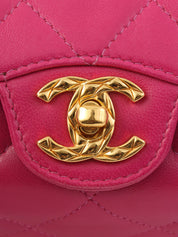 1992 Matelasse Stitch CC Turnlock Shoulder Bag in Fuchsia Pink