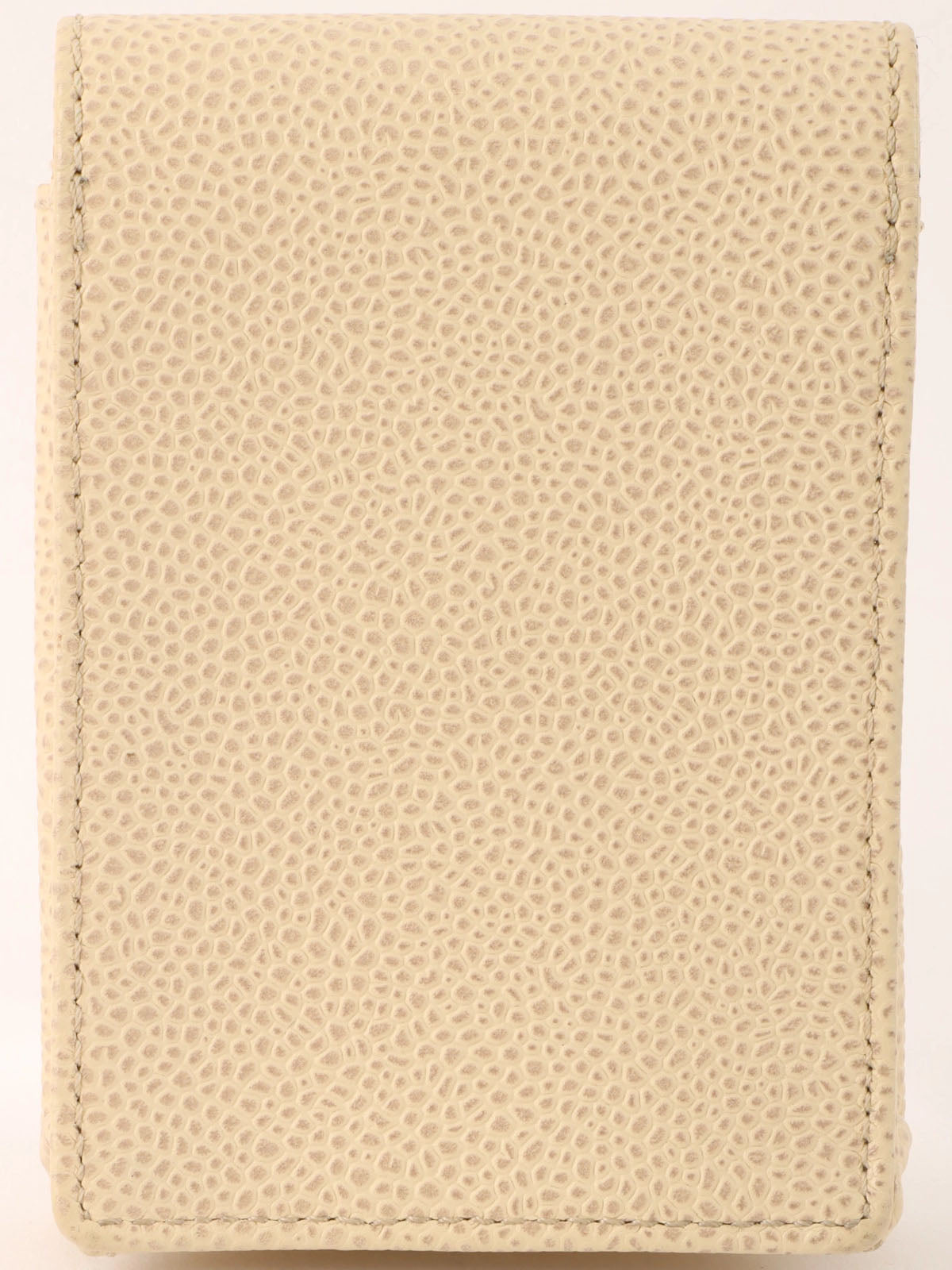 2000年左右制造 颗粒牛皮CC标志缝线烟盒 象牙白