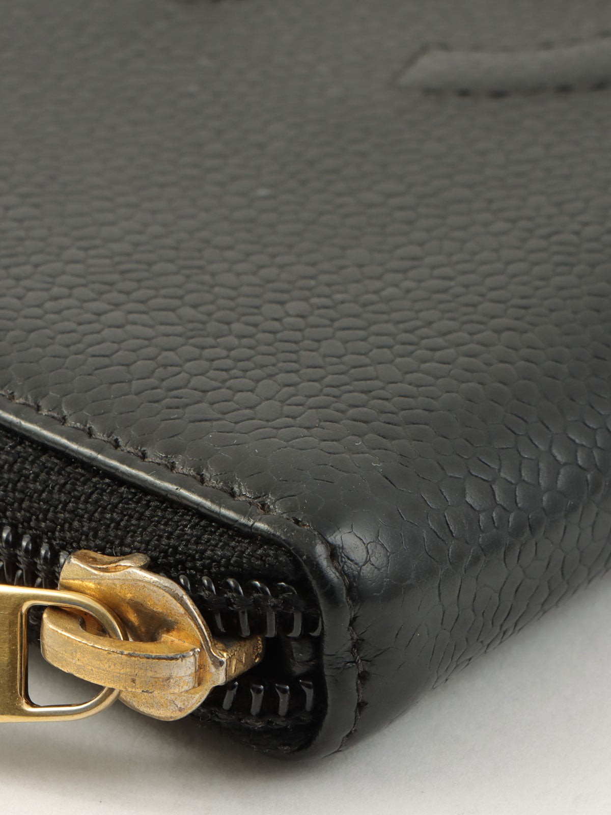 2004 Caviar Skin CC Mark Stitch Long Wallet in Black