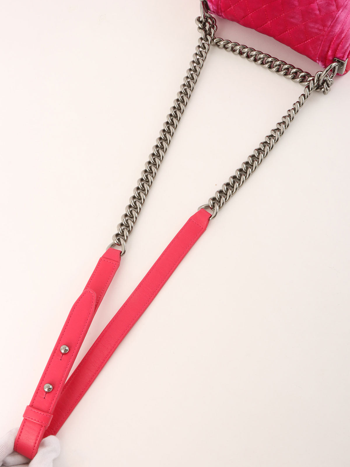 2015年頃製 ベロアボーイシャネルチェーンショルダーバッグ ピンク