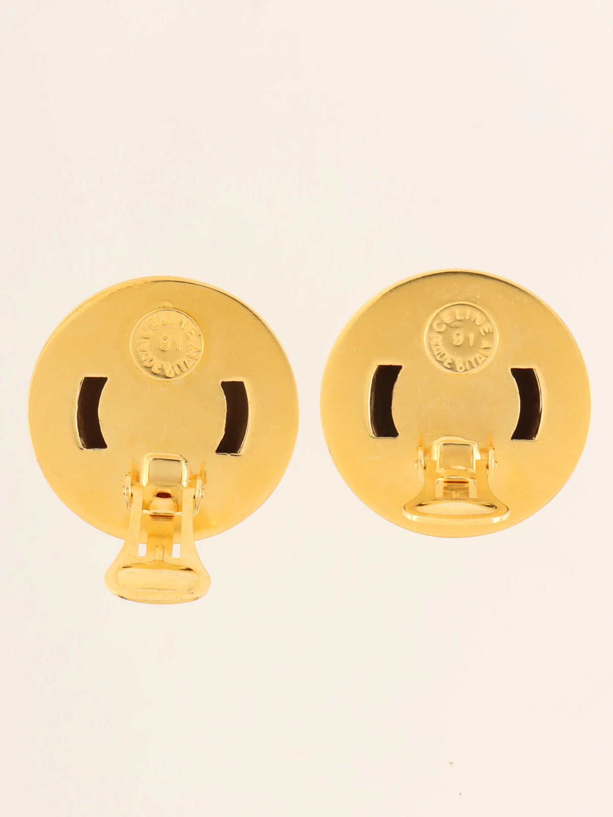 Round Star Motif Logo Earrings Gold