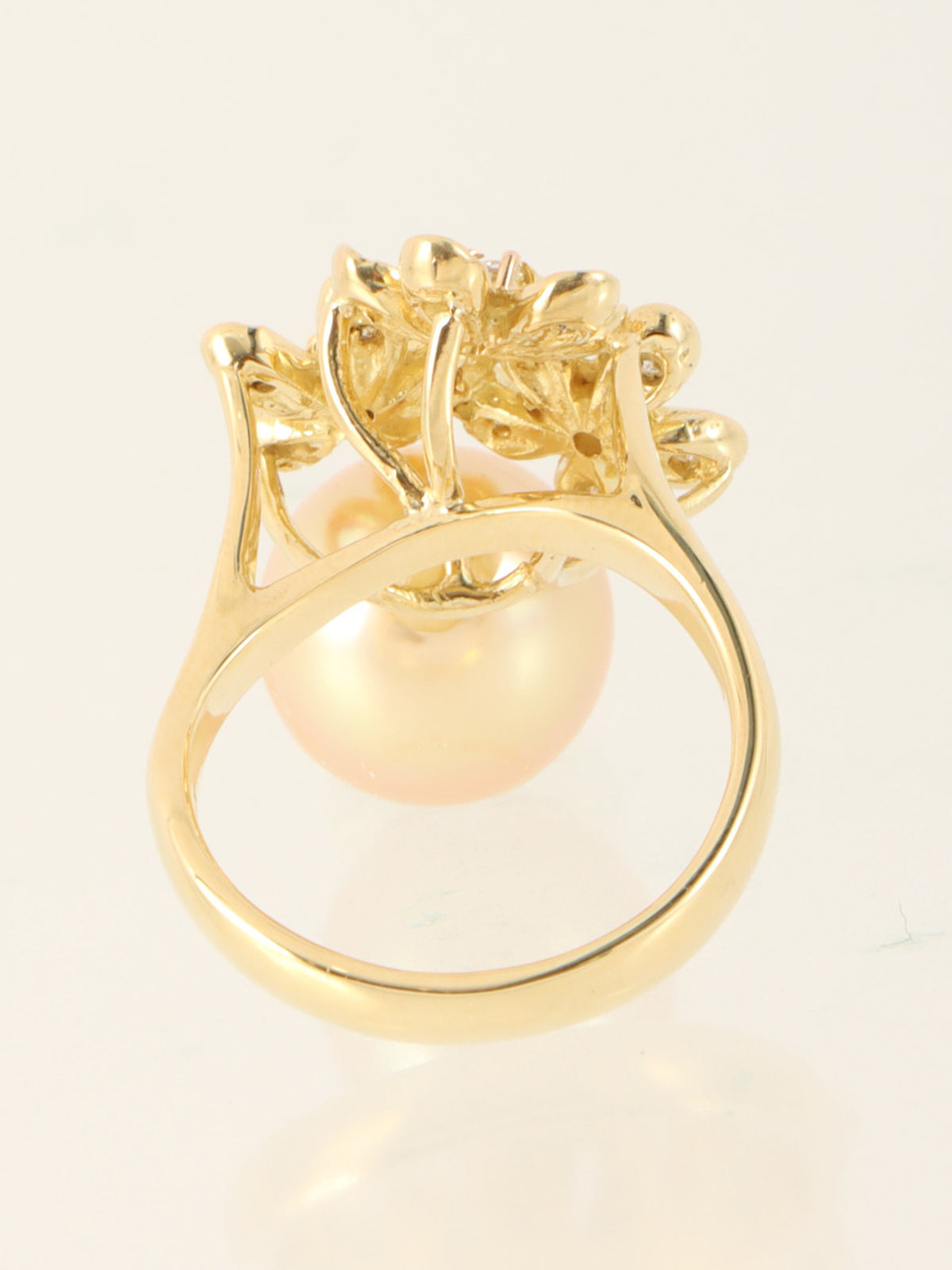 18Kダイヤモンドパールフラワーモチーフリング ゴールド