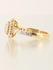 18K Gold Diamond Design Ring