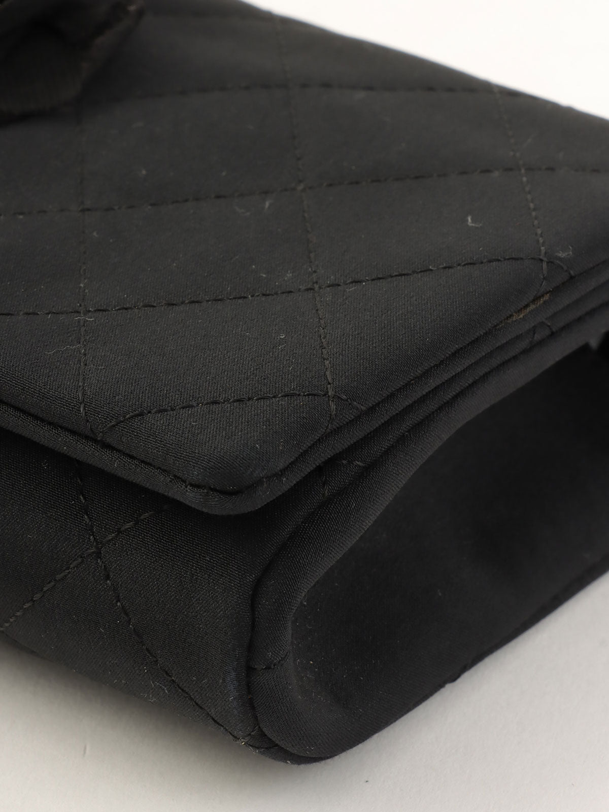 Camellia motif one-shoulder chain bag, black, made around 2005