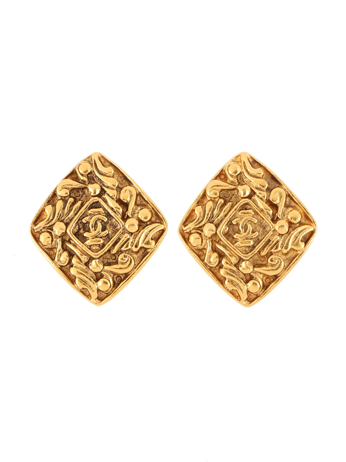 Diamond motif CC mark earrings gold
