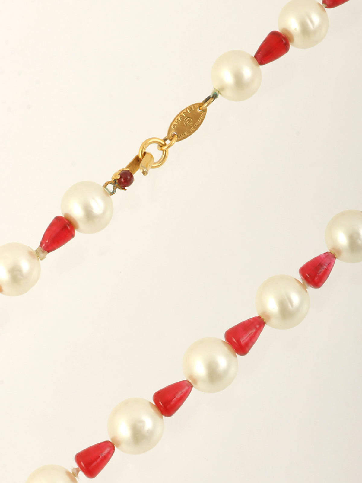 ピンクパールカラーストーンネックレス ホワイト/レッド