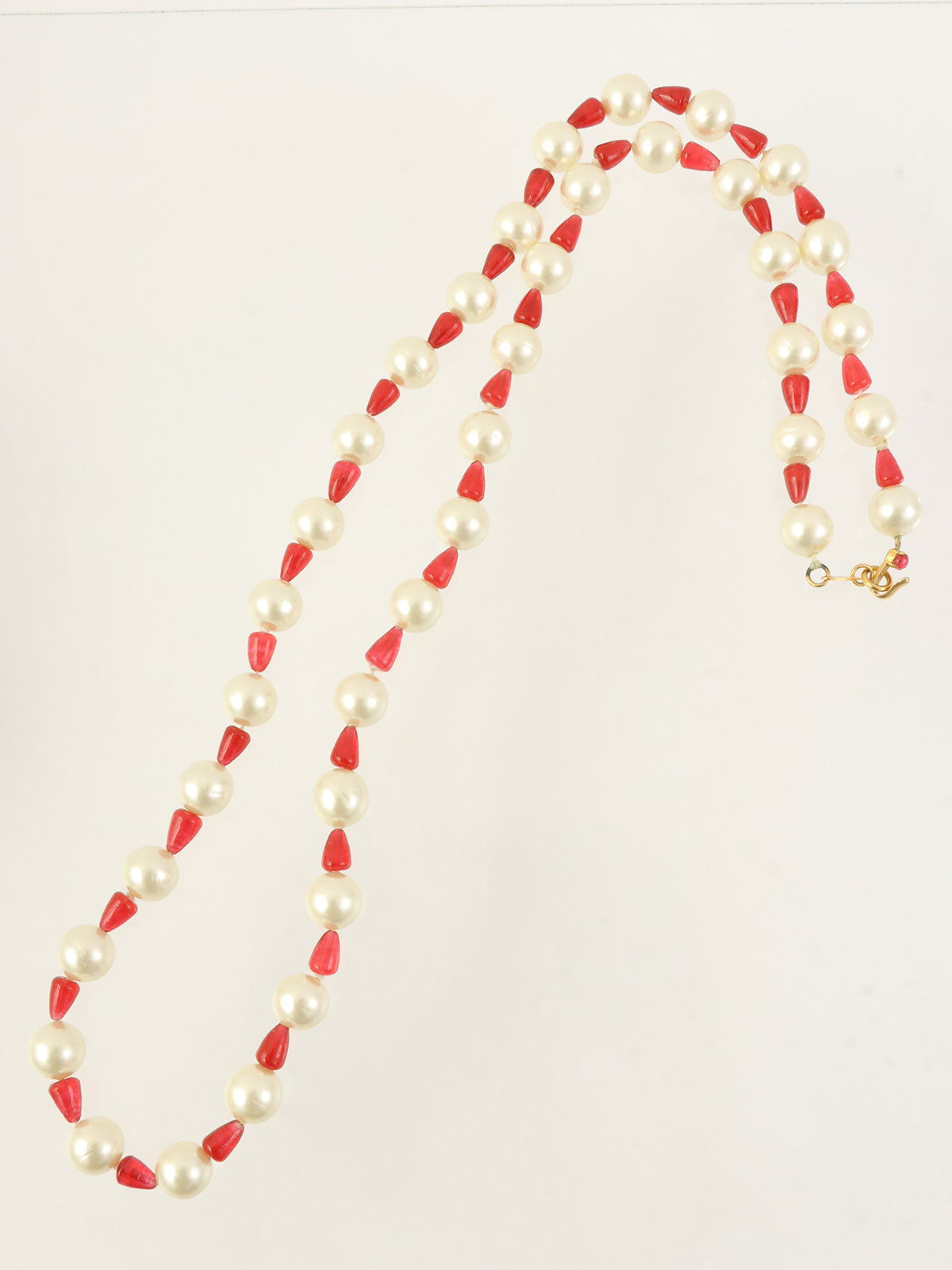 ピンクパールカラーストーンネックレス ホワイト/レッド