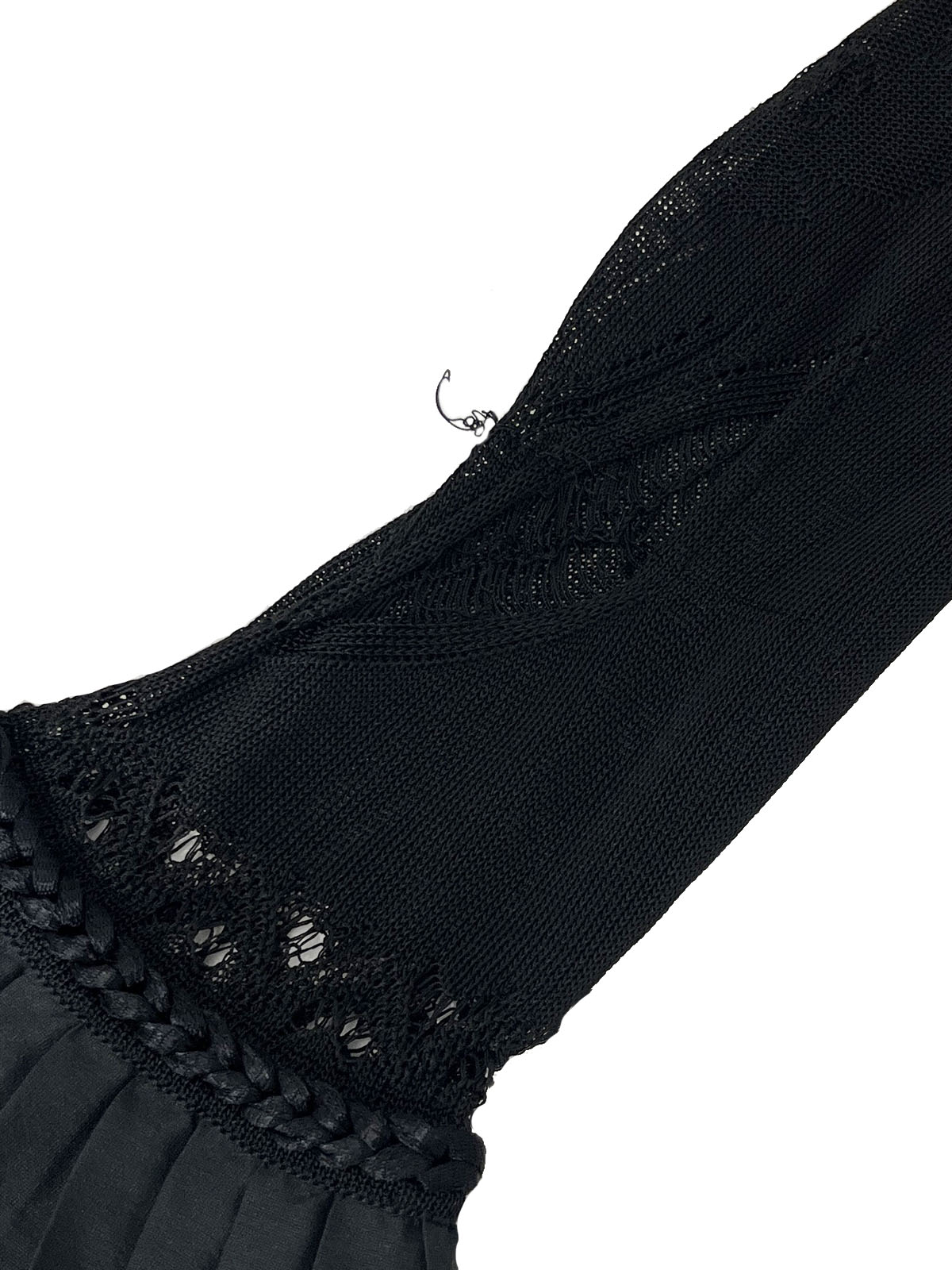 2004 方形 CC 标志牌荷叶边透视开衫（黑色）