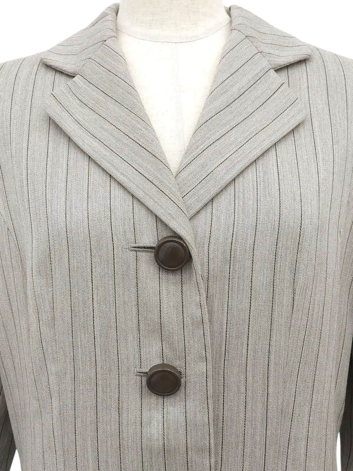 Striped pattern jacket in greige