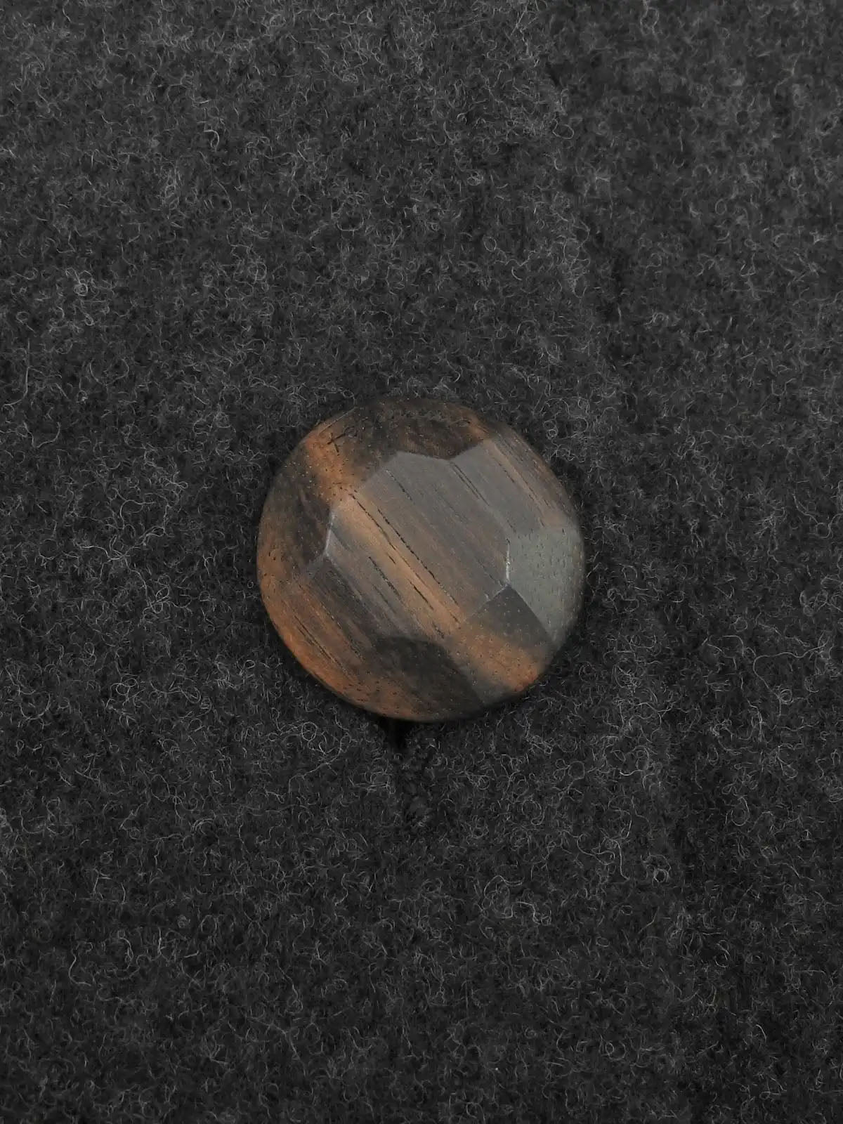 Logo Button Set Up Charcoal Gray