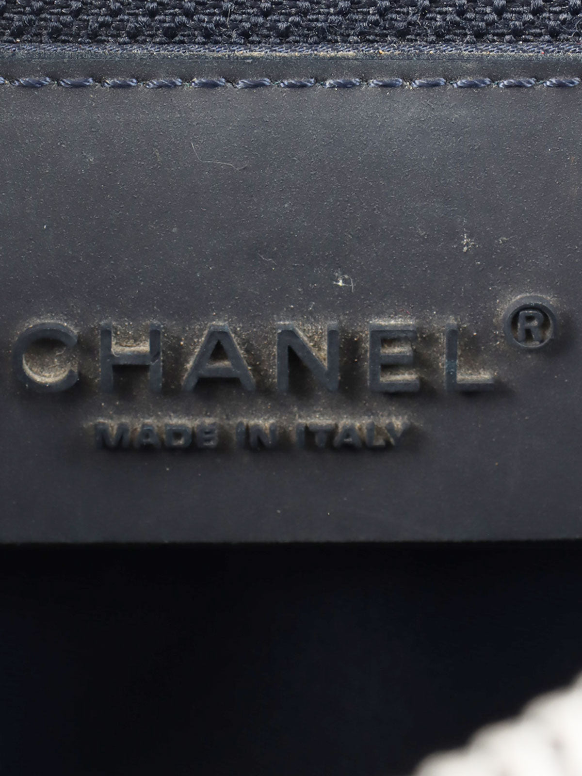 2004年頃製 スポーツラインCCターンロックパンチングレザーチェーンショルダーバッグ ネイビー