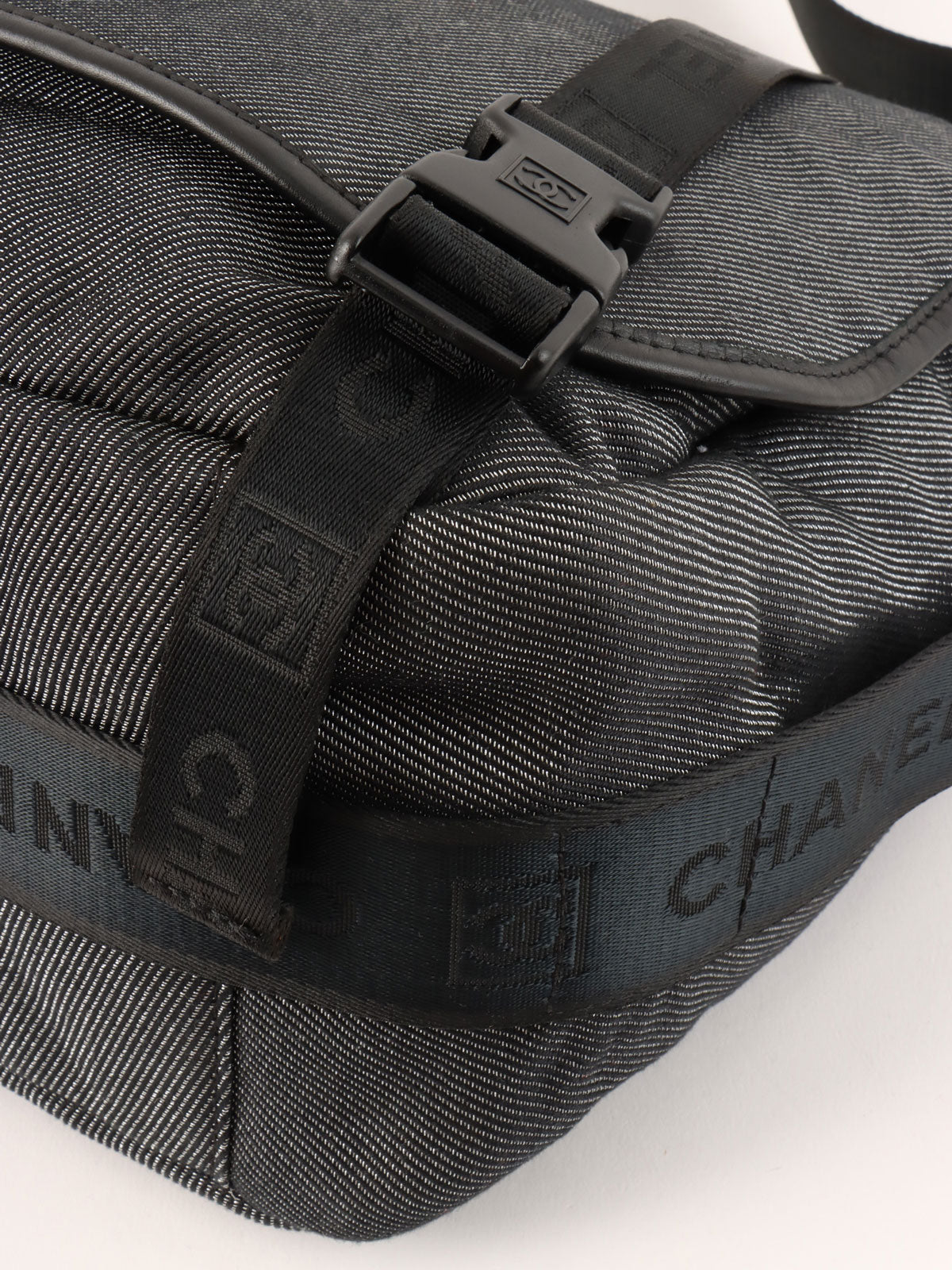 2005年頃製 スポーツラインCCマークロゴショルダーバッグ グレー