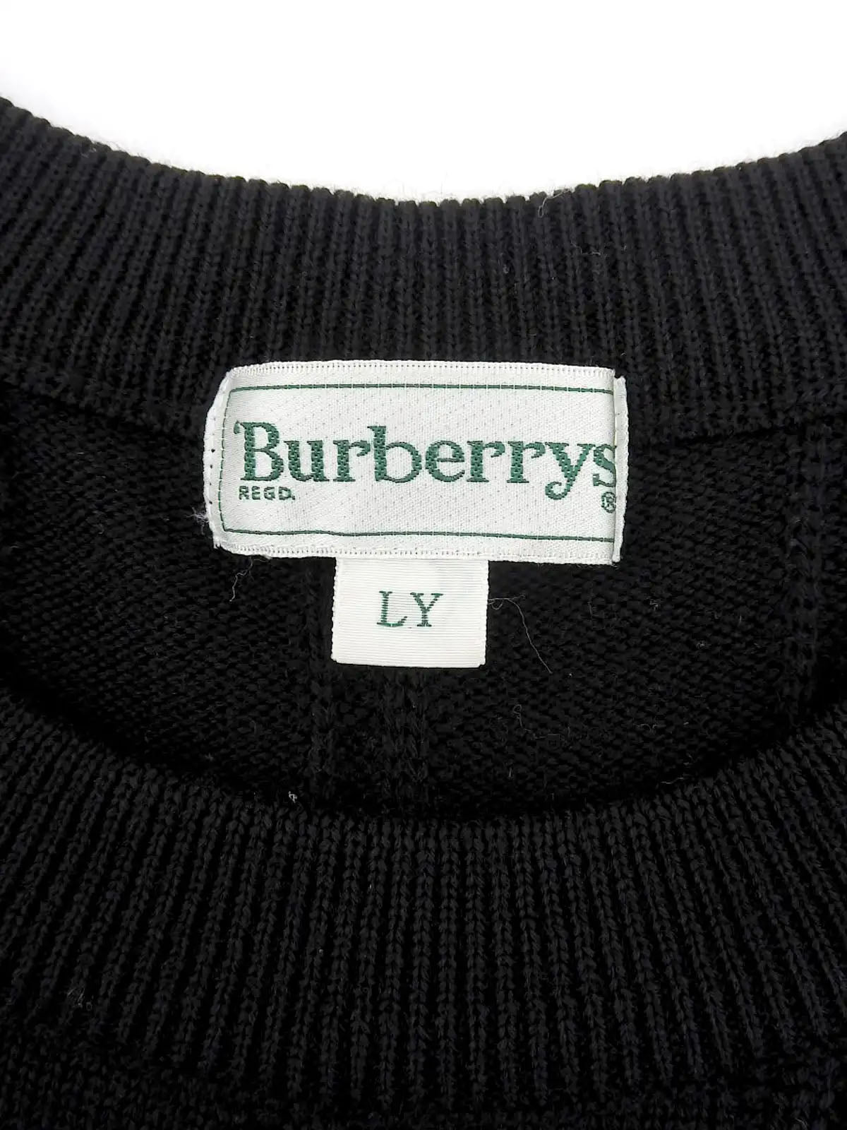 ロゴ刺繍ニットセーター　ブラック