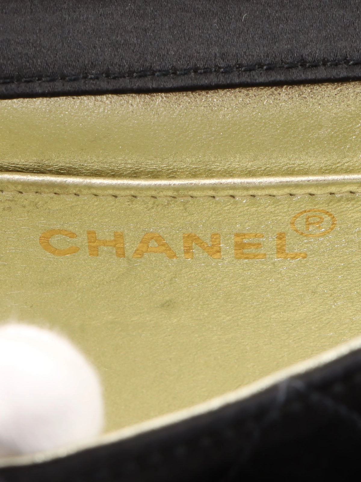 1992年頃製　シルクサテンCCターンロックビジューチェーンバッグミニ　ブラック