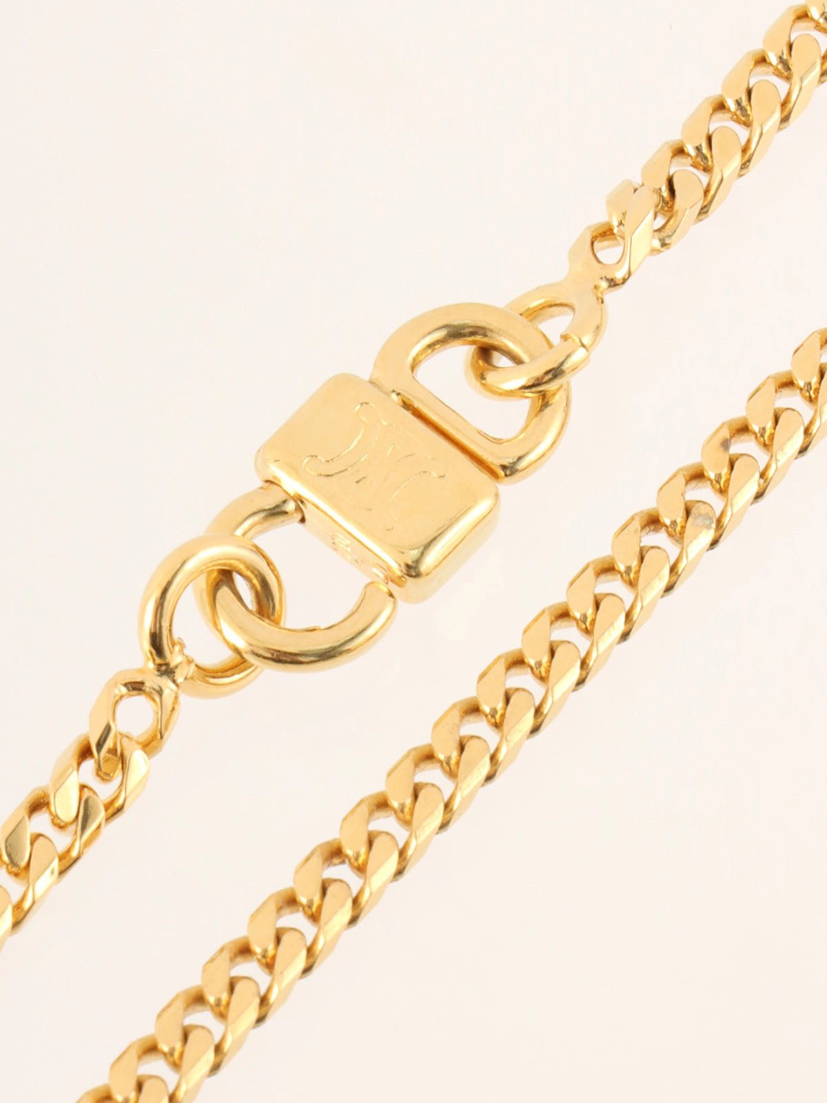 Horse Carriage Plate Necklace Gold