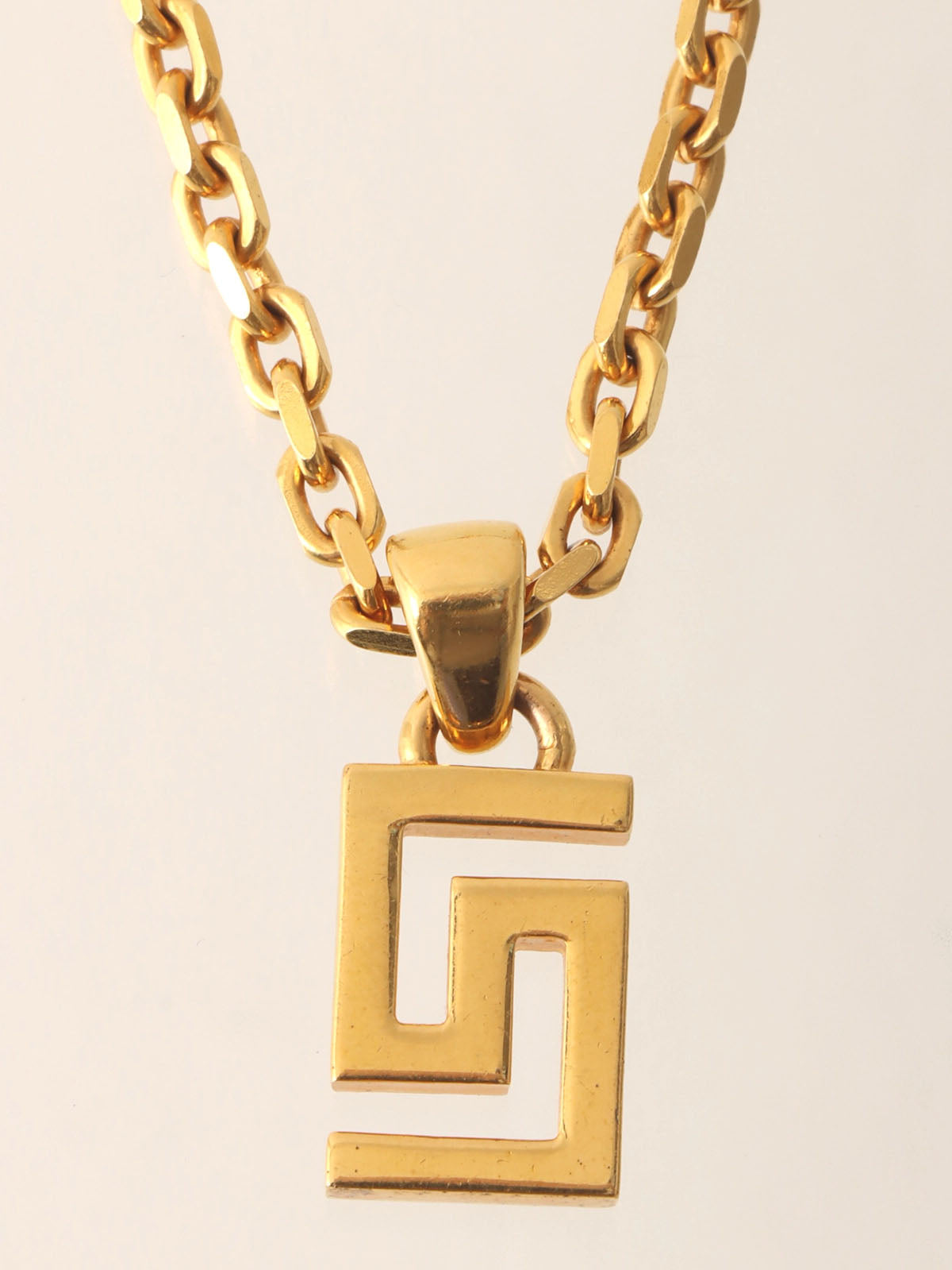 Logo Plate Necklace Gold