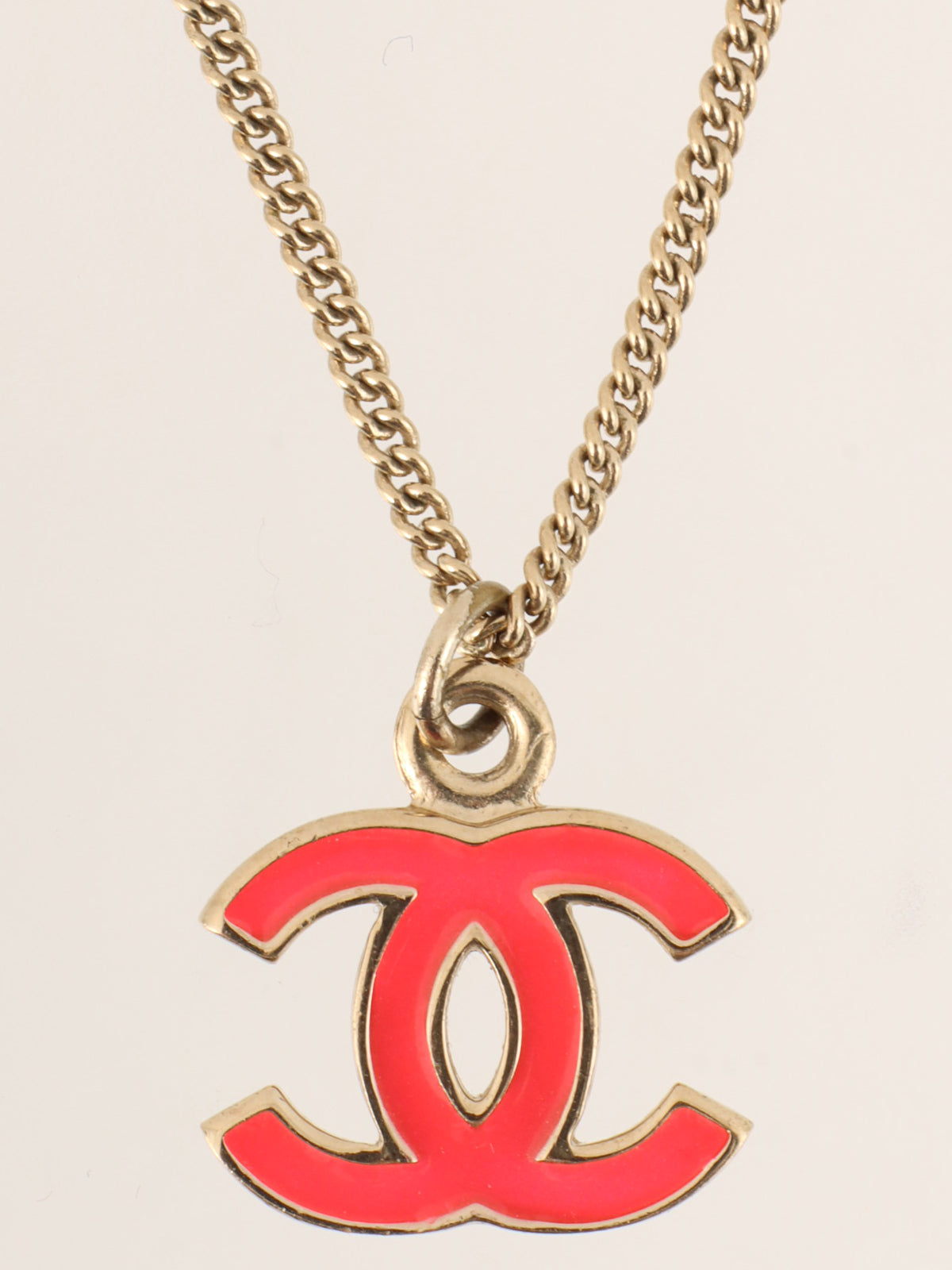 2004年製 CCマークプレートネックレス ゴールド/ネオンピンク