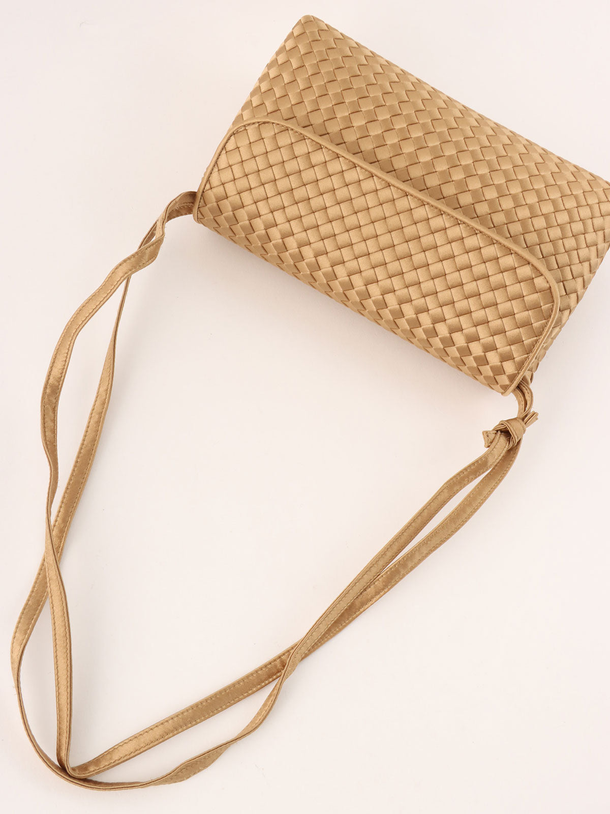 サテンイントレチャートミニショルダーバッグ ゴールド