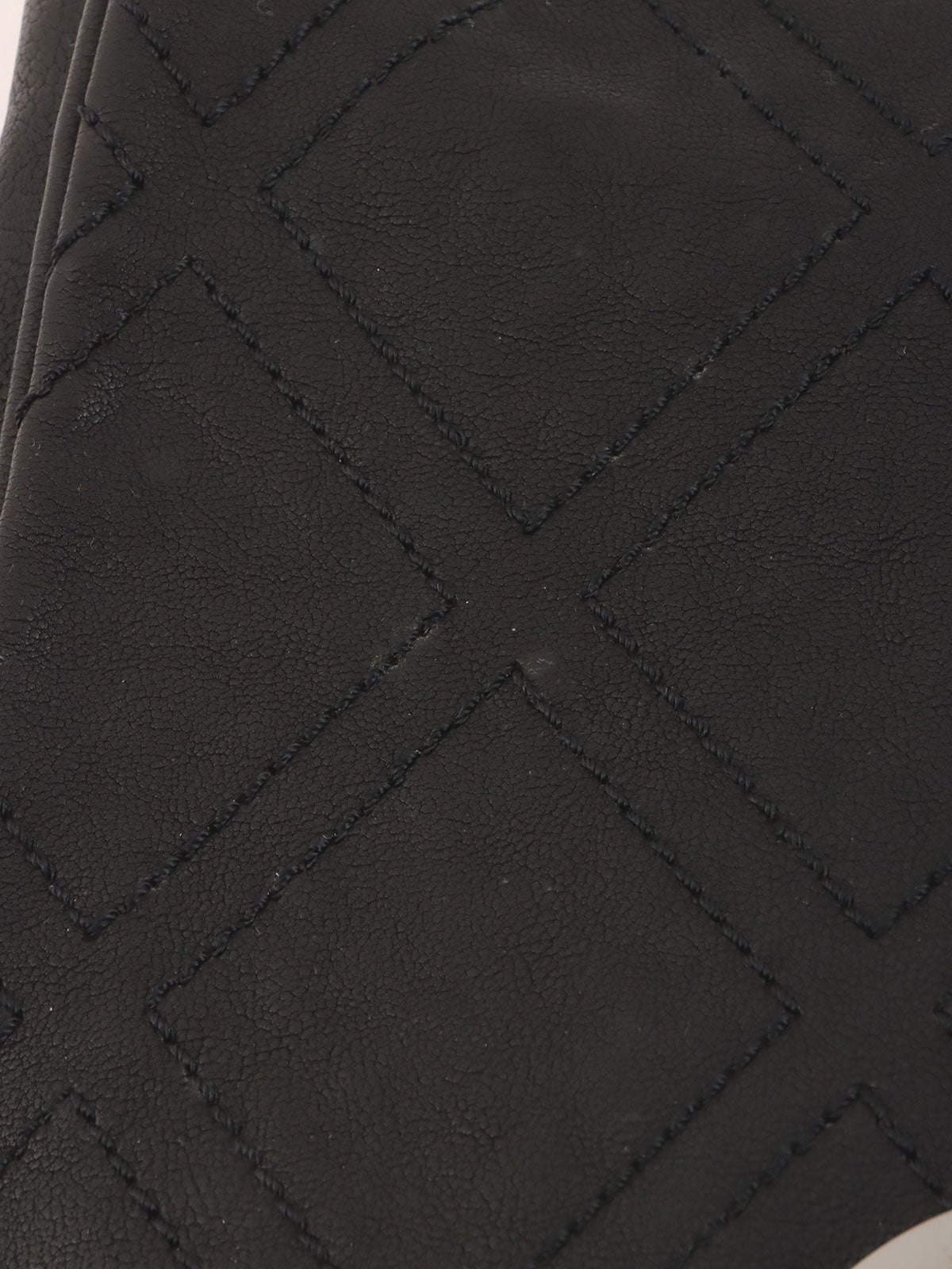 2005年頃製 ダイヤステッチCCマークプレートチェーンショルダーバッグ ブラック