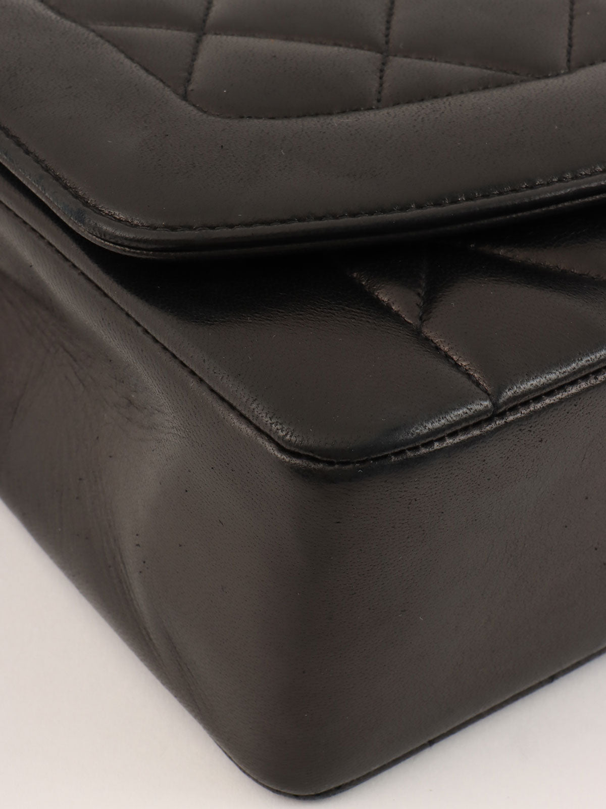 1992年頃製　ダイアナフラップチェーンバッグ25cm　ブラック