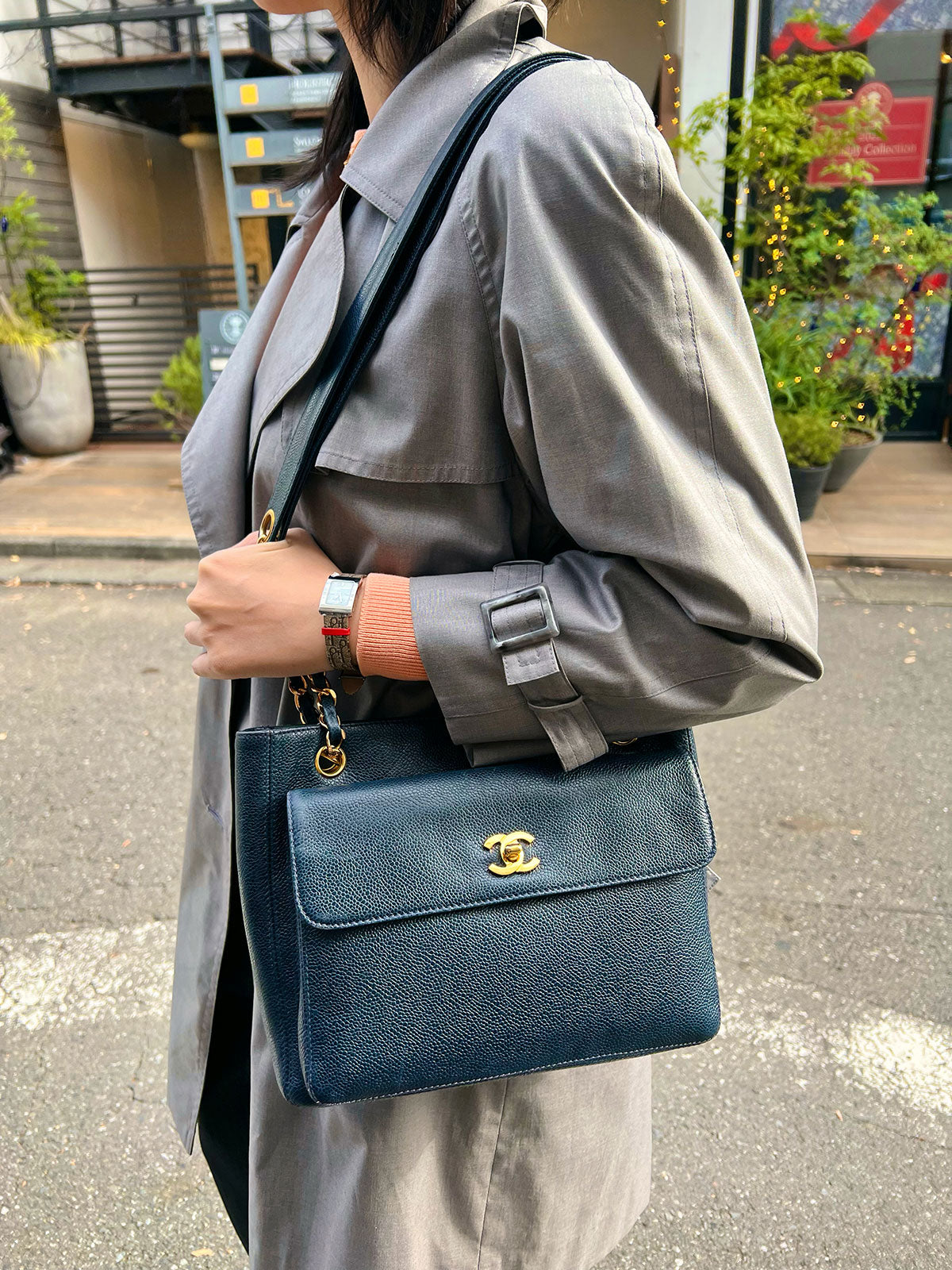 1997年頃製 キャビアスキンCCターンロックCCマークステッチチェーントートバッグ ネイビー