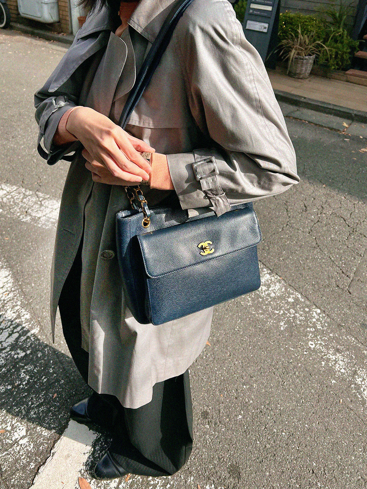 1997年頃製 キャビアスキンCCターンロックCCマークステッチチェーントートバッグ ネイビー